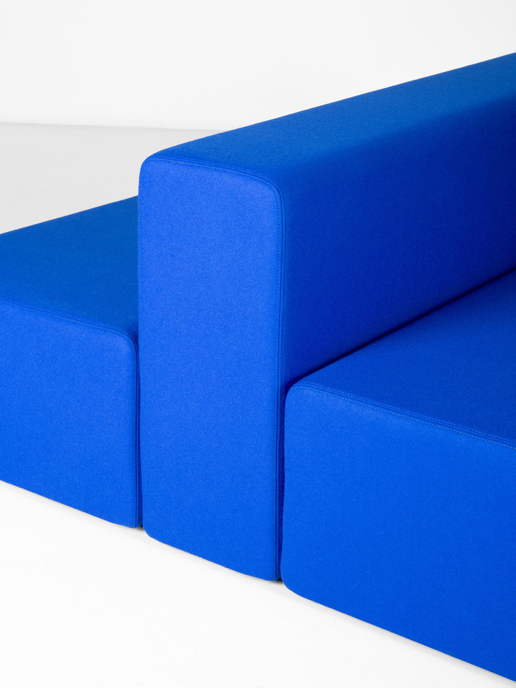 https://a.1stdibscdn.com/marcel-double-sofa-ll-by-kazuhide-takahama-paradisoterrestre-edition-for-sale-picture-8/f_84302/f_423222921764166360362/Marcel_LL_Kazuhide_Takahama_08_master.jpg