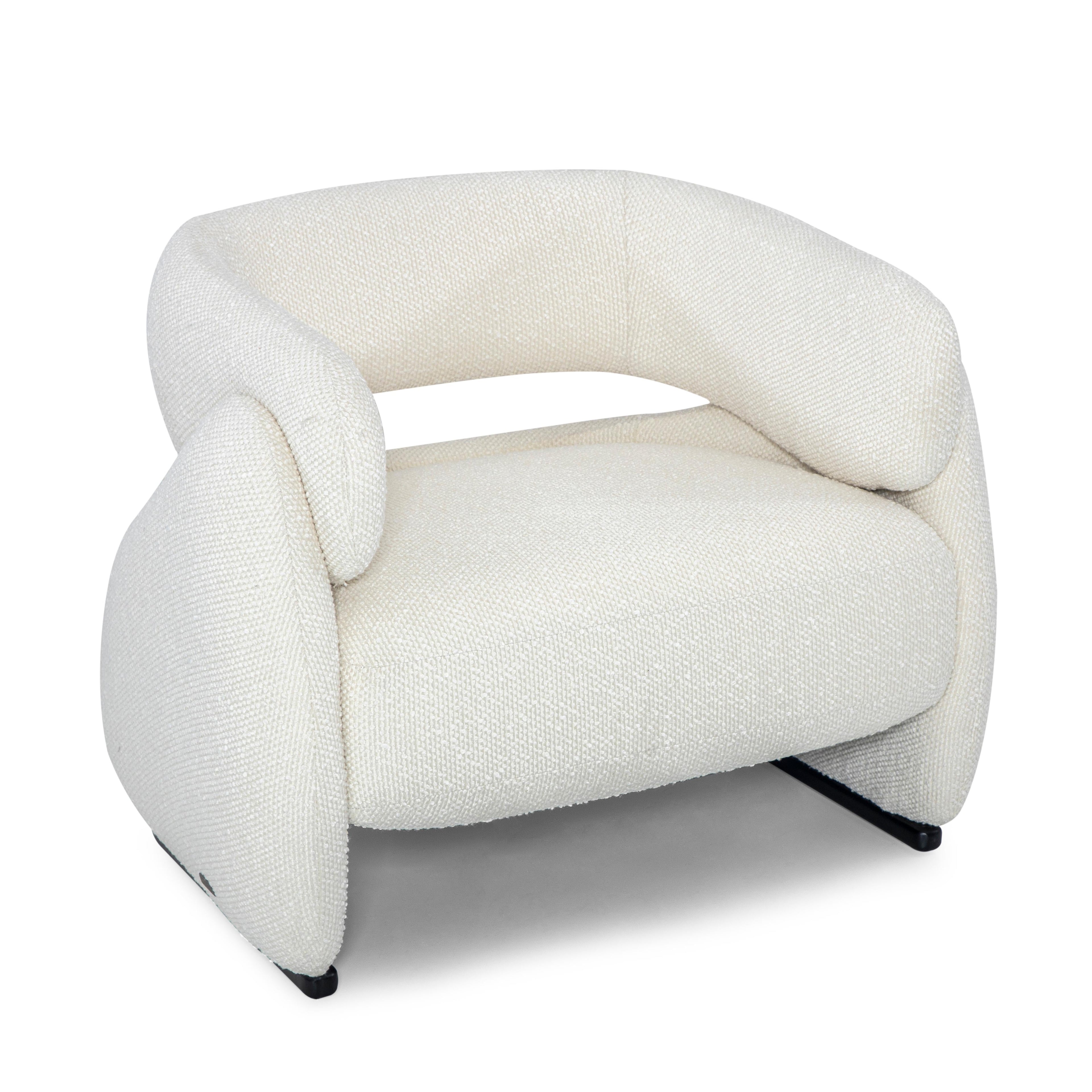 https://a.1stdibscdn.com/customizable-black-matte-white-boucle-armchair-inspired-by-ocean-waves-mare-for-sale-picture-5/f_52822/f_420800621730208643204/Mare_Chair_4_master.jpg