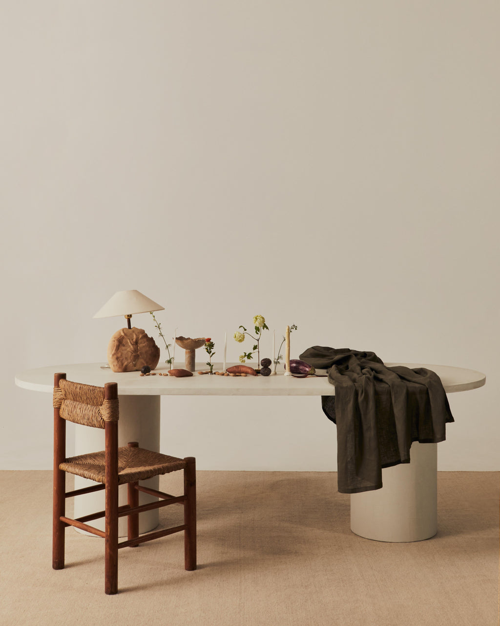 https://a.1stdibscdn.com/reye-microcement-dining-table-by-marlot-baus-for-sale-picture-2/f_106442/f_469050221759477172891/MarlotBaus_SS23_1197_master.jpg