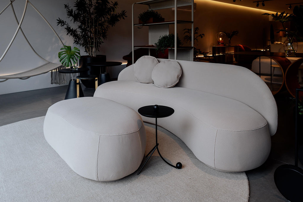 https://a.1stdibscdn.com/pietra-curved-couch-upholstered-in-knit-fabric-for-sale-picture-6/f_56842/f_414065321760126761531/Marta_fotos_8564_master.JPG