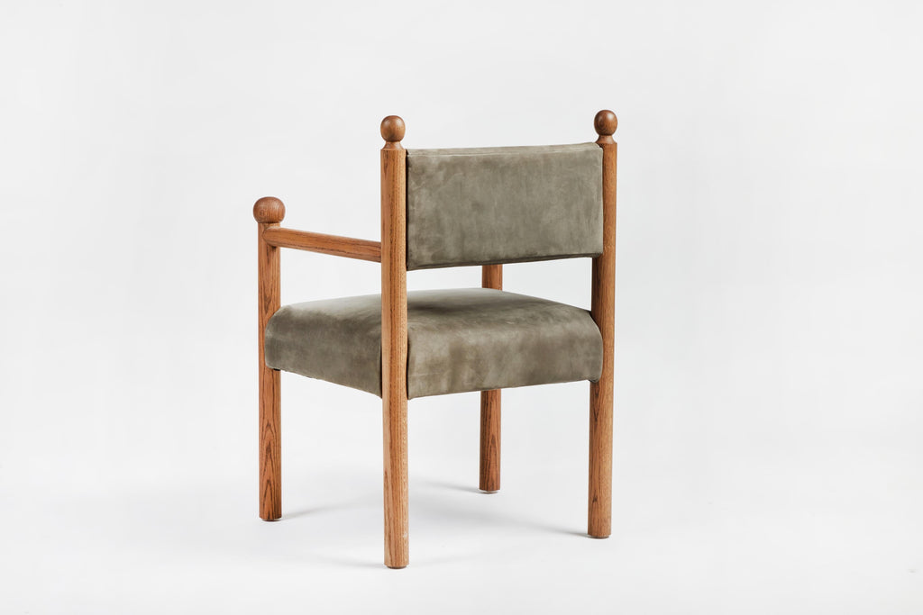 https://a.1stdibscdn.com/rustic-modern-sydney-dining-chair-with-arms-turned-finials-by-martin-brockett-for-sale-picture-5/f_50711/f_401584521718234240061/Martin_Brockett_Sept_17th_2021_088_master.jpg