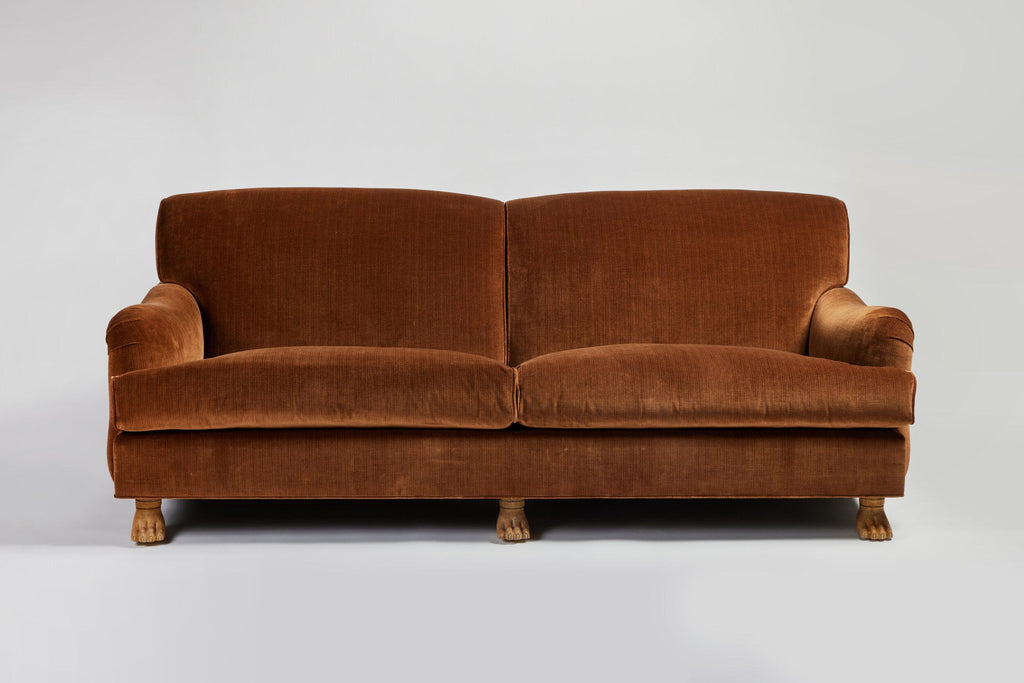 https://a.1stdibscdn.com/roll-arm-sofa-with-tight-back-loose-seat-cushions-and-hand-carved-feet-for-sale-picture-3/f_50711/f_255395221633977429979/Martin_and_Brockett_Sept_17th_2021_001_master.jpg