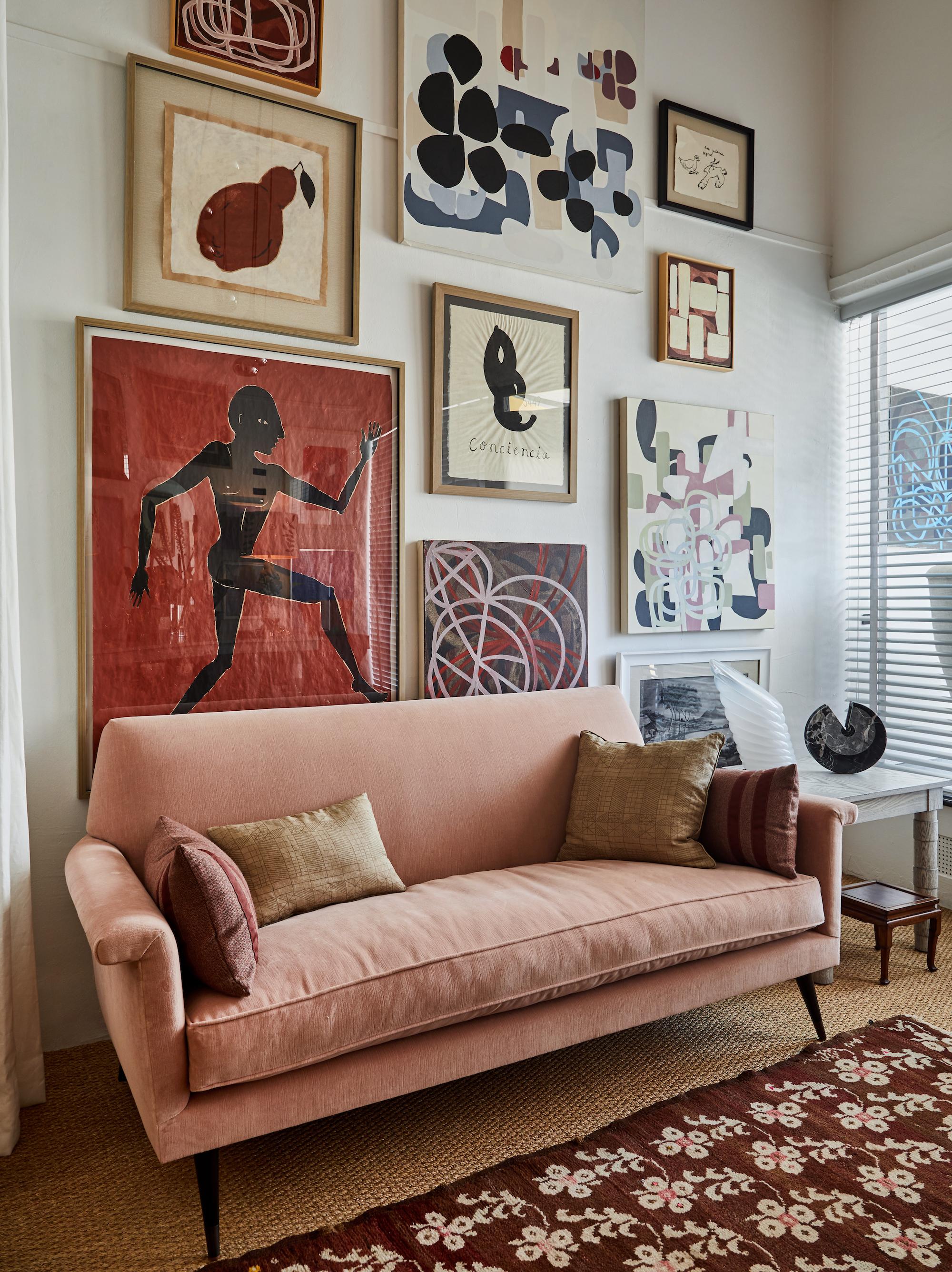 https://a.1stdibscdn.com/mid-century-modern-italian-style-loveseat-by-martin-and-brockett-for-sale-picture-8/f_50711/f_165698221571704750496/Martin_and_Brockett_Showroom_Sept_18th_2019_04_low_res_master.jpeg