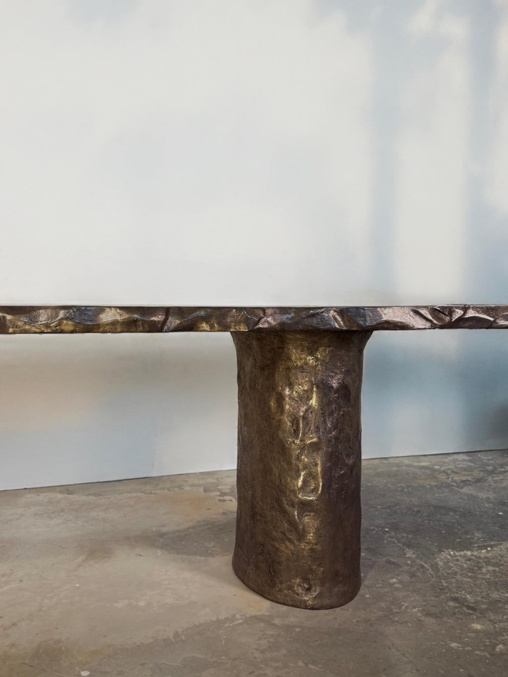 https://a.1stdibscdn.com/massa-sculptural-dining-table-by-aeny-studio-for-sale-picture-5/f_12192/f_491666021773164900387/Massa_dining_03_master.jpg