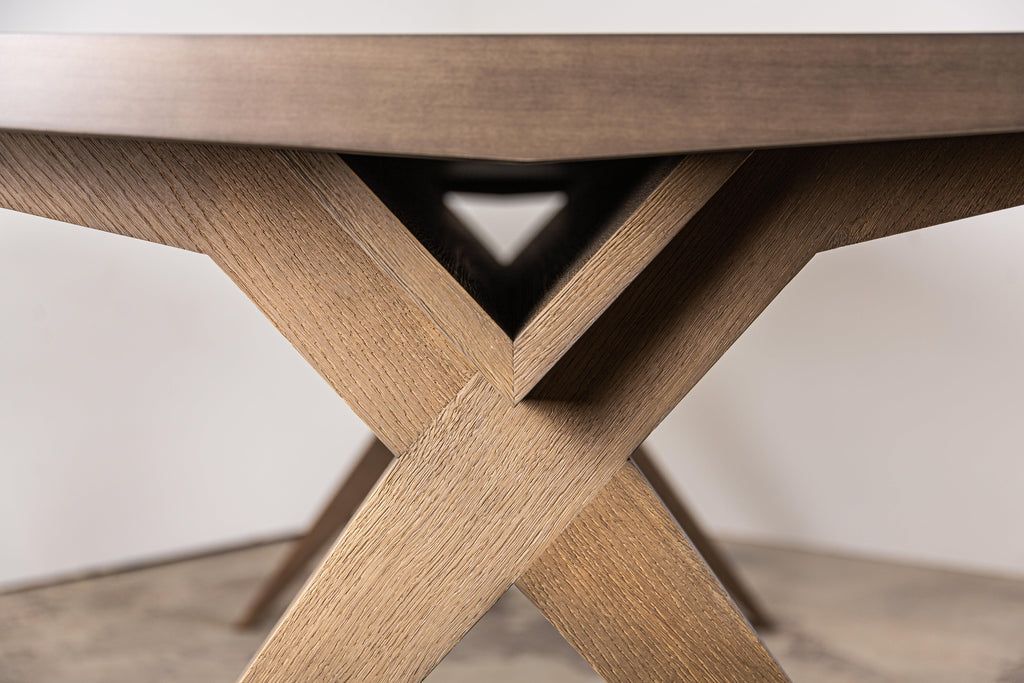 https://a.1stdibscdn.com/maxime-old-apparat-dining-table-in-satine-sycamore-and-brushed-oak-for-sale-picture-7/f_52202/f_191740121647704060173/Maxime_OLD_table_d_apparat_Marie_Beaufreton_6_master.jpg