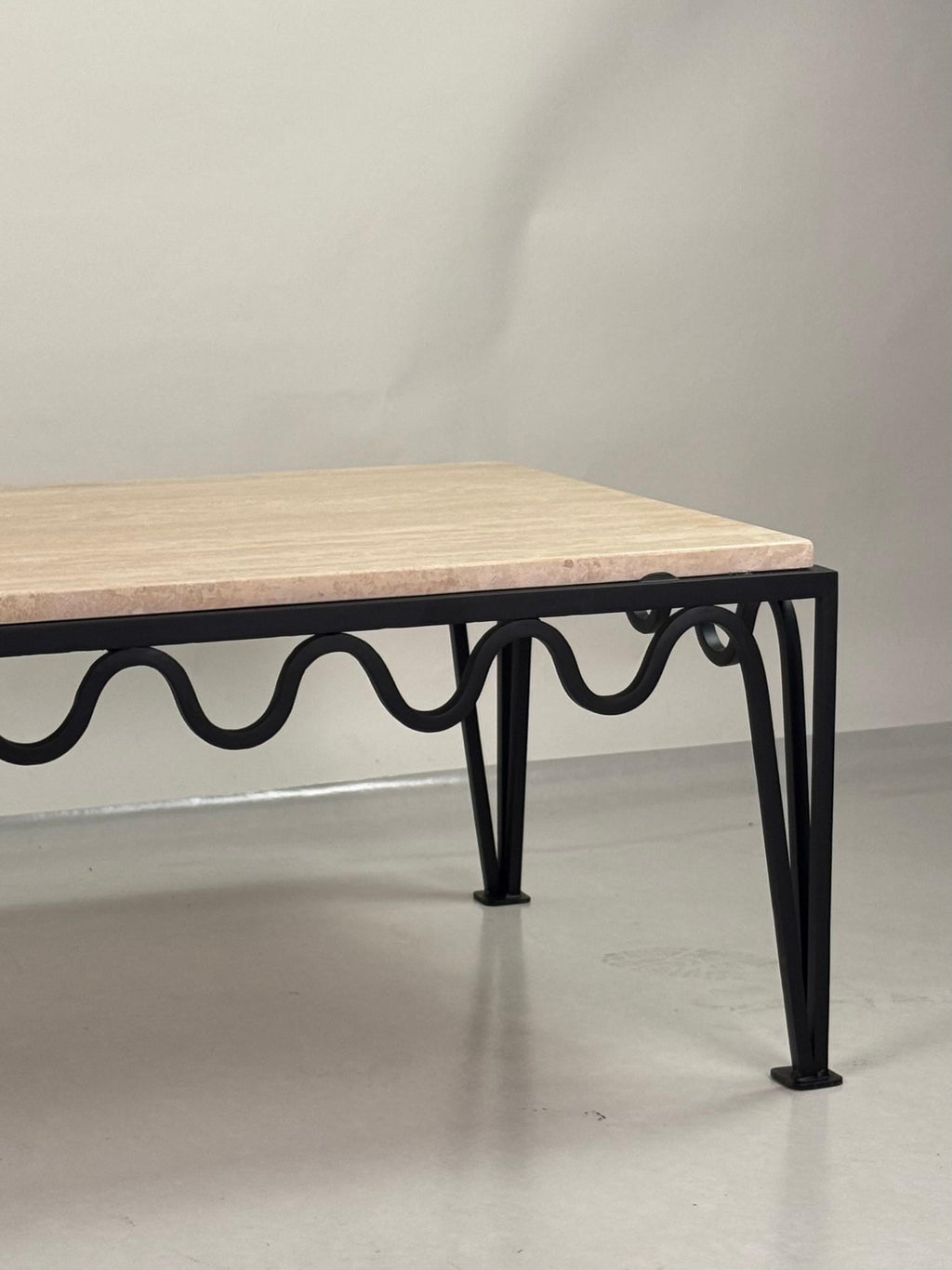 https://a.1stdibscdn.com/chic-meandre-travertine-coffee-table-by-design-freres-for-sale-picture-5/f_8184/f_474711921762803050346/Meandre_Coffee_Table_4_master.jpg