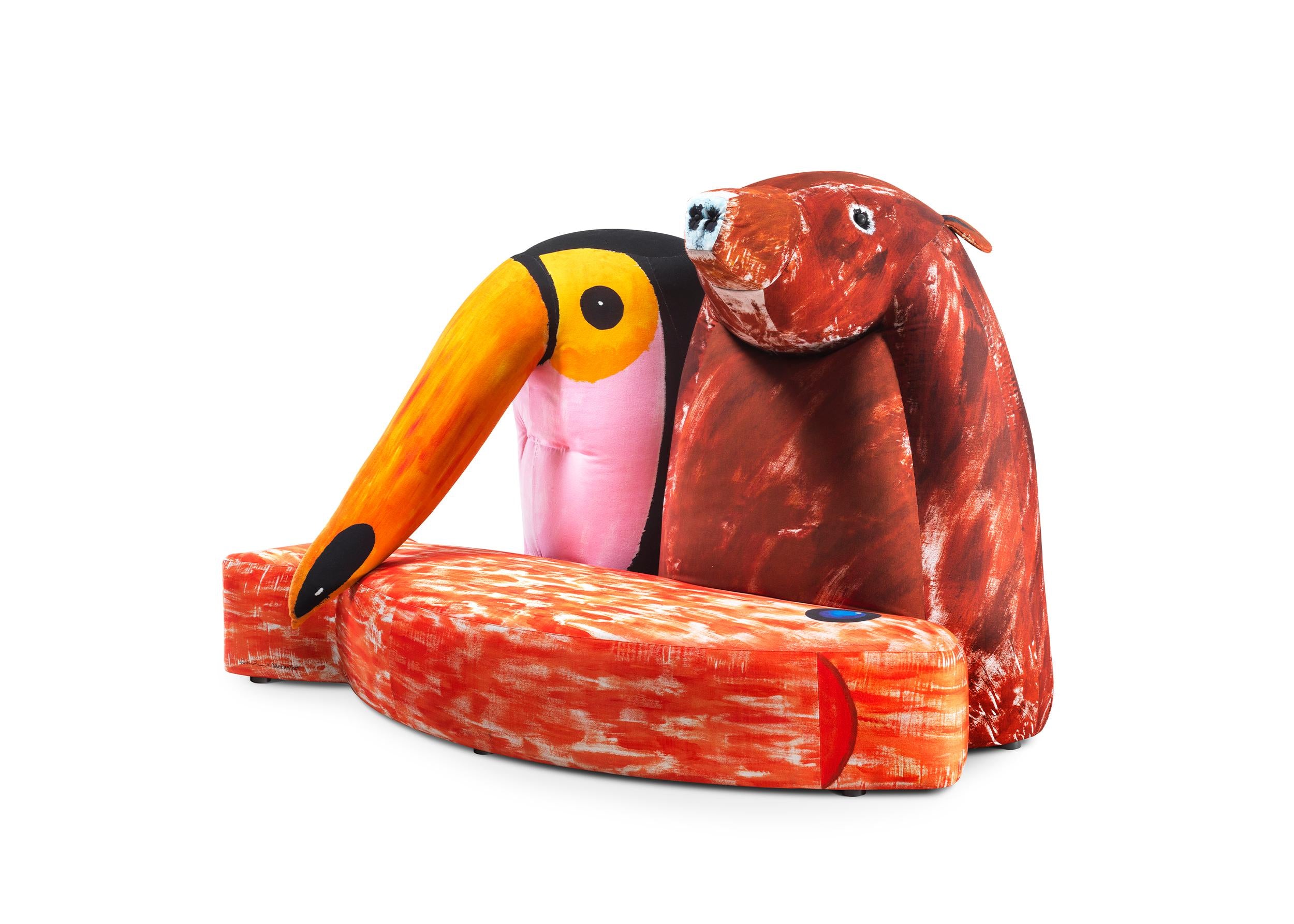 https://a.1stdibscdn.com/gli-amici-printed-cotton-fabled-sofa-by-gaetano-pesce-for-sale-picture-2/56838182/f_439034621741165461265/Meritalia_Amici_StillLife_TucanoOrsoPesce_2_master.jpg