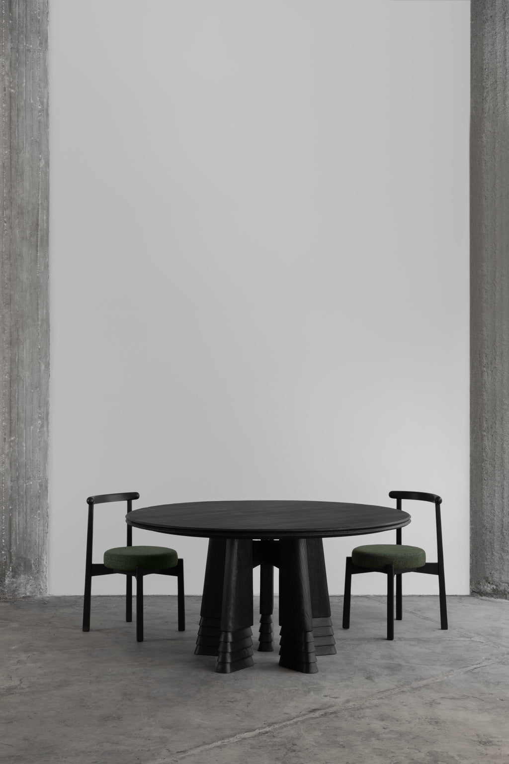 https://a.1stdibscdn.com/customizable-modern-dining-table-reforma-solid-wood-120-cm-for-sale-picture-11/f_38111/f_401424421718154093524/MesaReforma_03_master.jpg