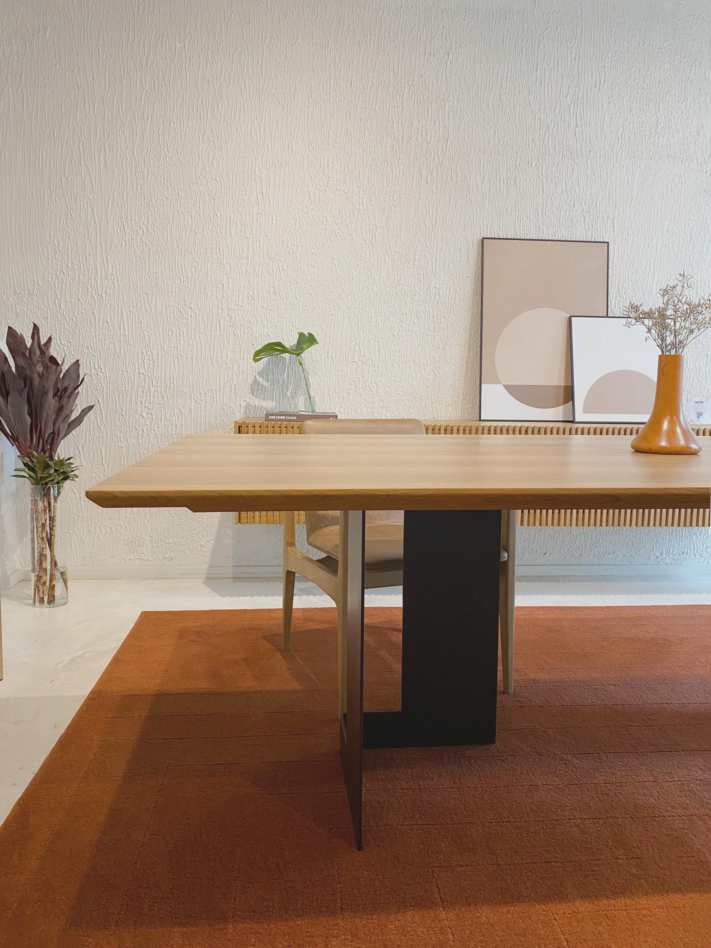 https://a.1stdibscdn.com/minimalist-style-planos-dining-table-in-solid-wood-and-painted-steel-for-sale-picture-4/f_33041/f_94935611738938787994/Mesa_Jantar_Planos_Goiab_o_2__master.jpeg