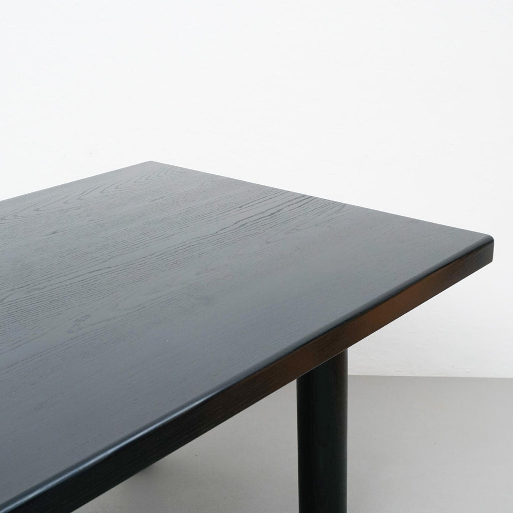 https://a.1stdibscdn.com/dada-est-contemporary-solid-ash-wood-black-lacquered-dining-table-for-sale-picture-5/f_14272/f_413402021725532486037/Mesa_Roble_EST_DADA_Dada_Studios_4_master.jpeg