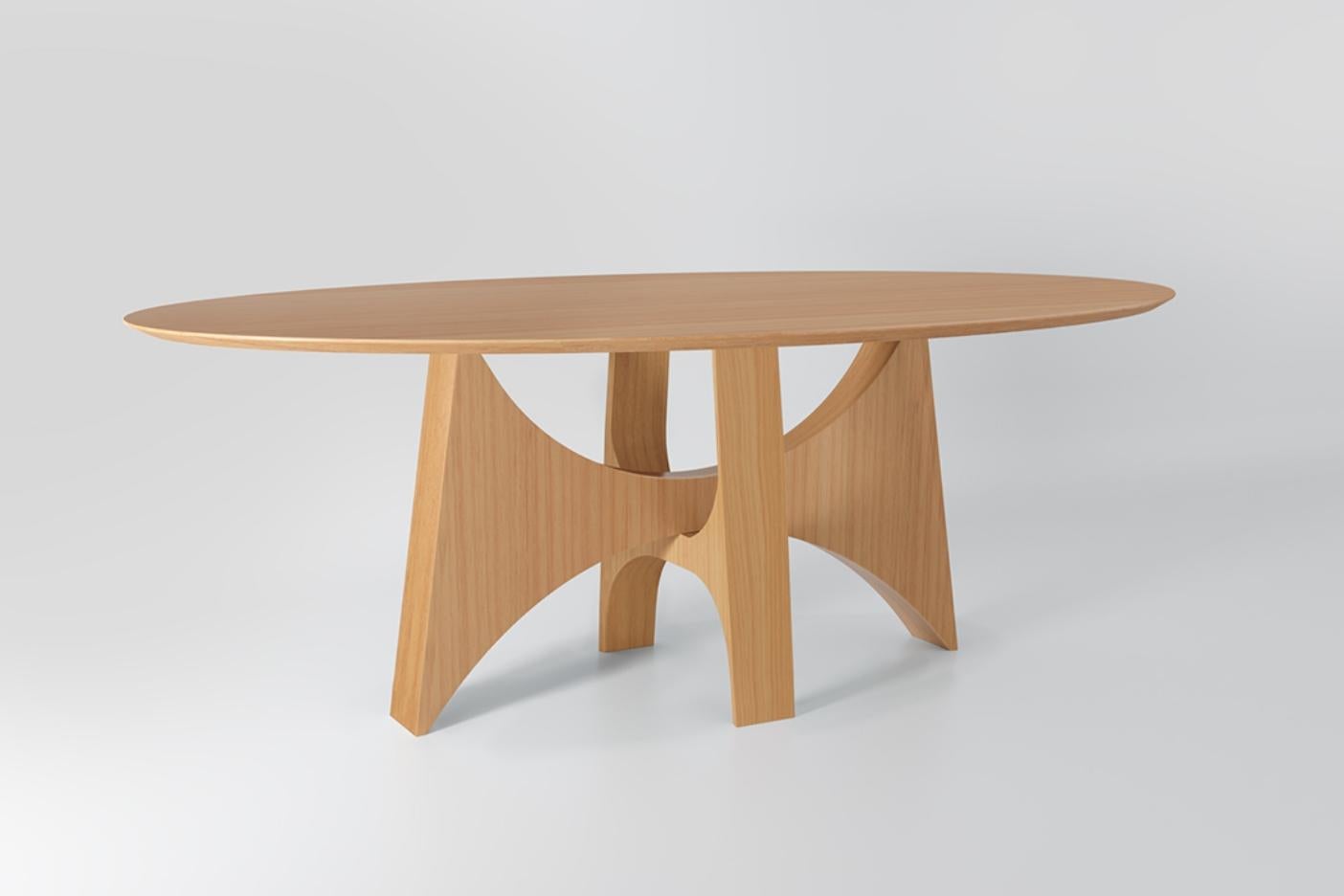 https://a.1stdibscdn.com/planalto-oval-dining-table-in-natural-oak-wood-for-sale-picture-2/f_33041/f_383066021707334900760/Mesa_de_Jantar_Planalto_Oval_Foto_01_master.jpg