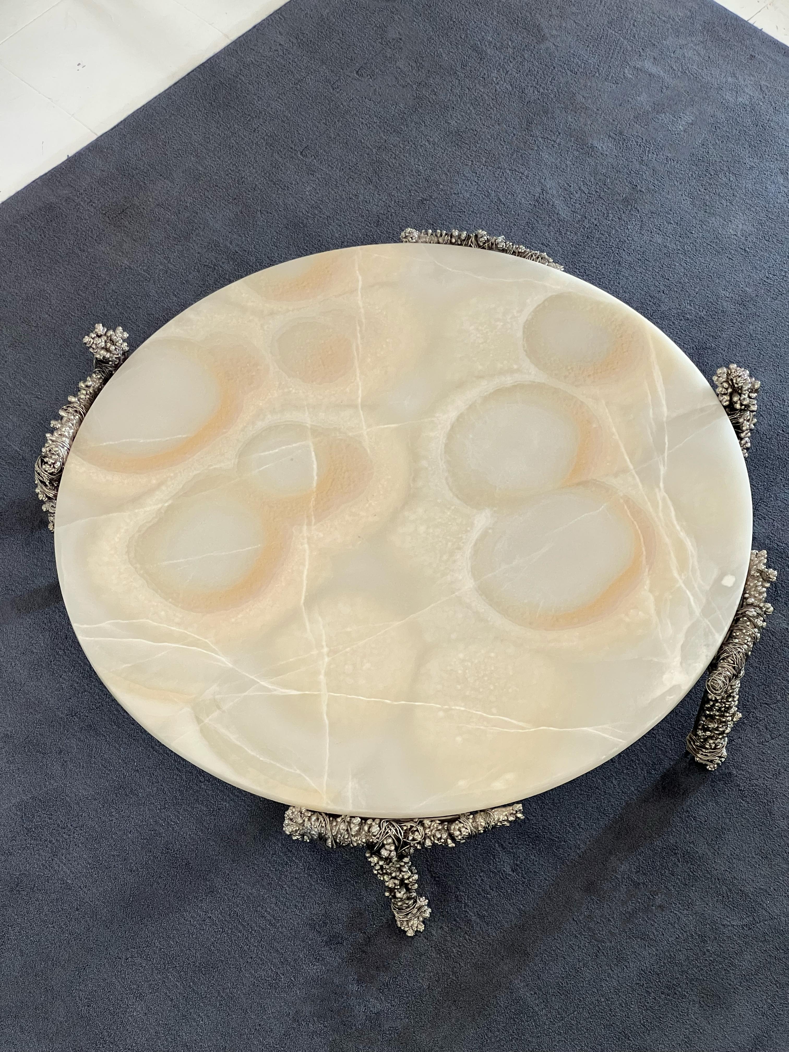 https://a.1stdibscdn.com/fisherman-table-with-onyx-table-top-for-sale-picture-4/f_69682/f_494052621774637400017/Mesa_edited_1_master.jpg