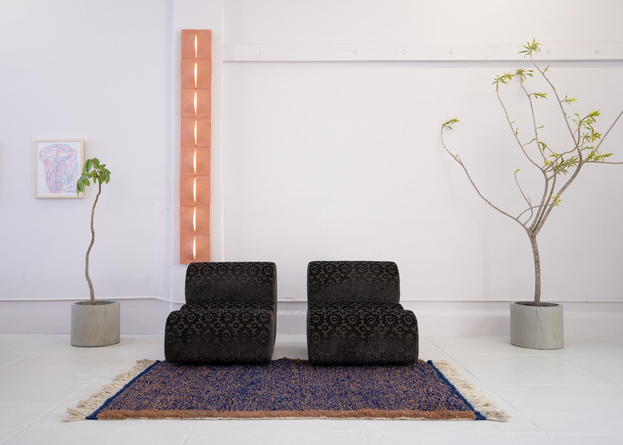 https://a.1stdibscdn.com/celeste-curved-loveseat-in-velvet-for-sale-picture-8/f_29663/f_237831221681361101952/Michael_Felix_Showroom_Celeste_Chairs_2_master.jpg