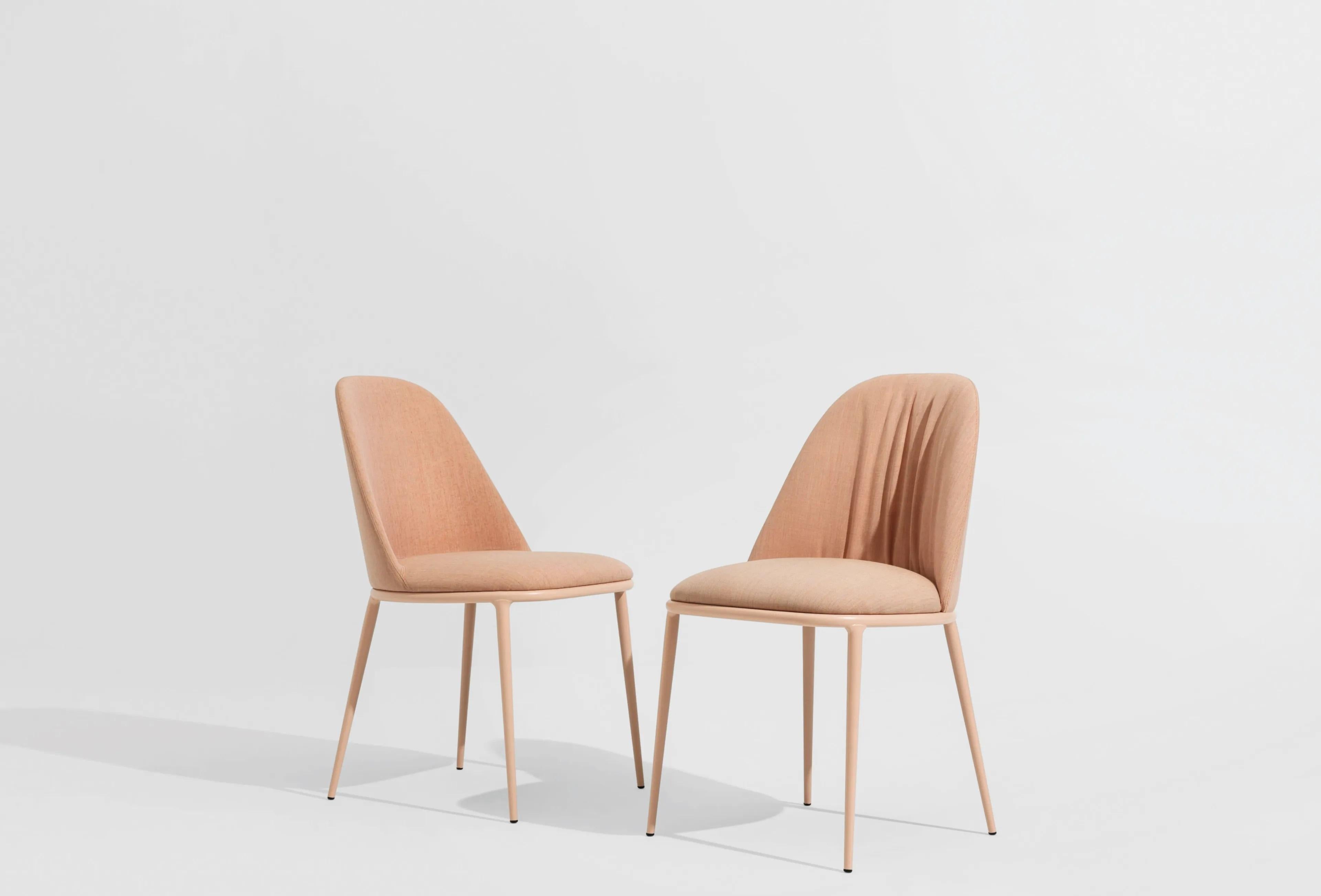 https://a.1stdibscdn.com/contemporary-dining-chair-offered-in-hide-seat-and-back-for-sale-picture-3/f_27693/f_302249421734492661328/Midj_LEA_S_rf5ZOA2MQp_master.jpg
