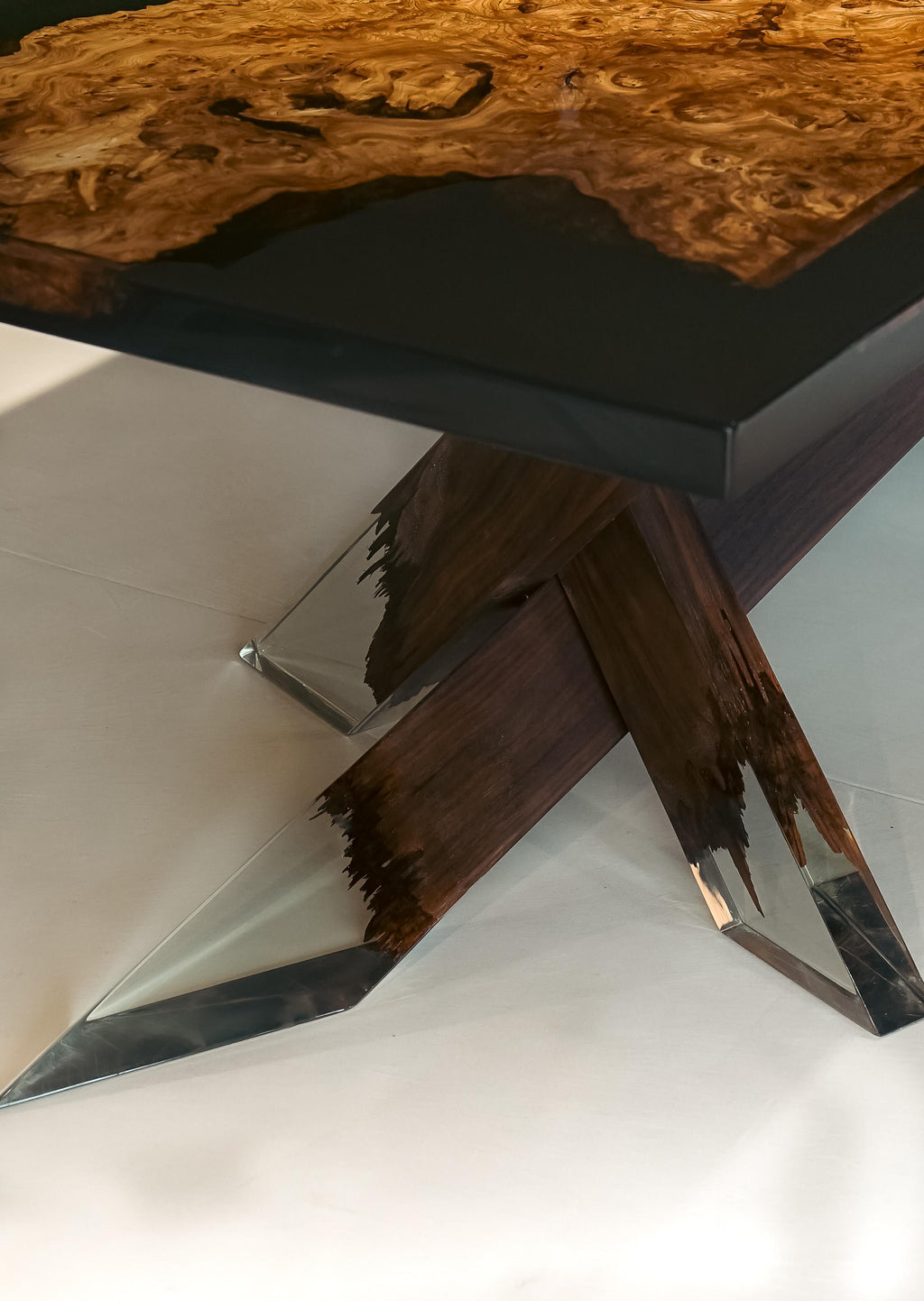 https://a.1stdibscdn.com/magma-bois-dechire-sculptural-dining-table-by-meubles-thouret-for-sale-picture-5/f_12192/f_489970121772137869671/Mikado_DSC09866_master.jpg