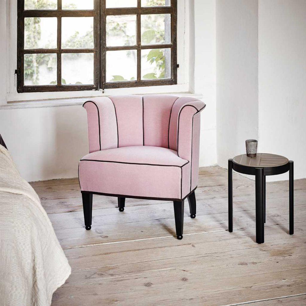 https://a.1stdibscdn.com/wittmann-allegasse-sofa-designed-by-josef-hoffmann-for-sale-picture-6/f_44652/f_216219821606769778347/MisterDesign_1024x1024_master.jpg