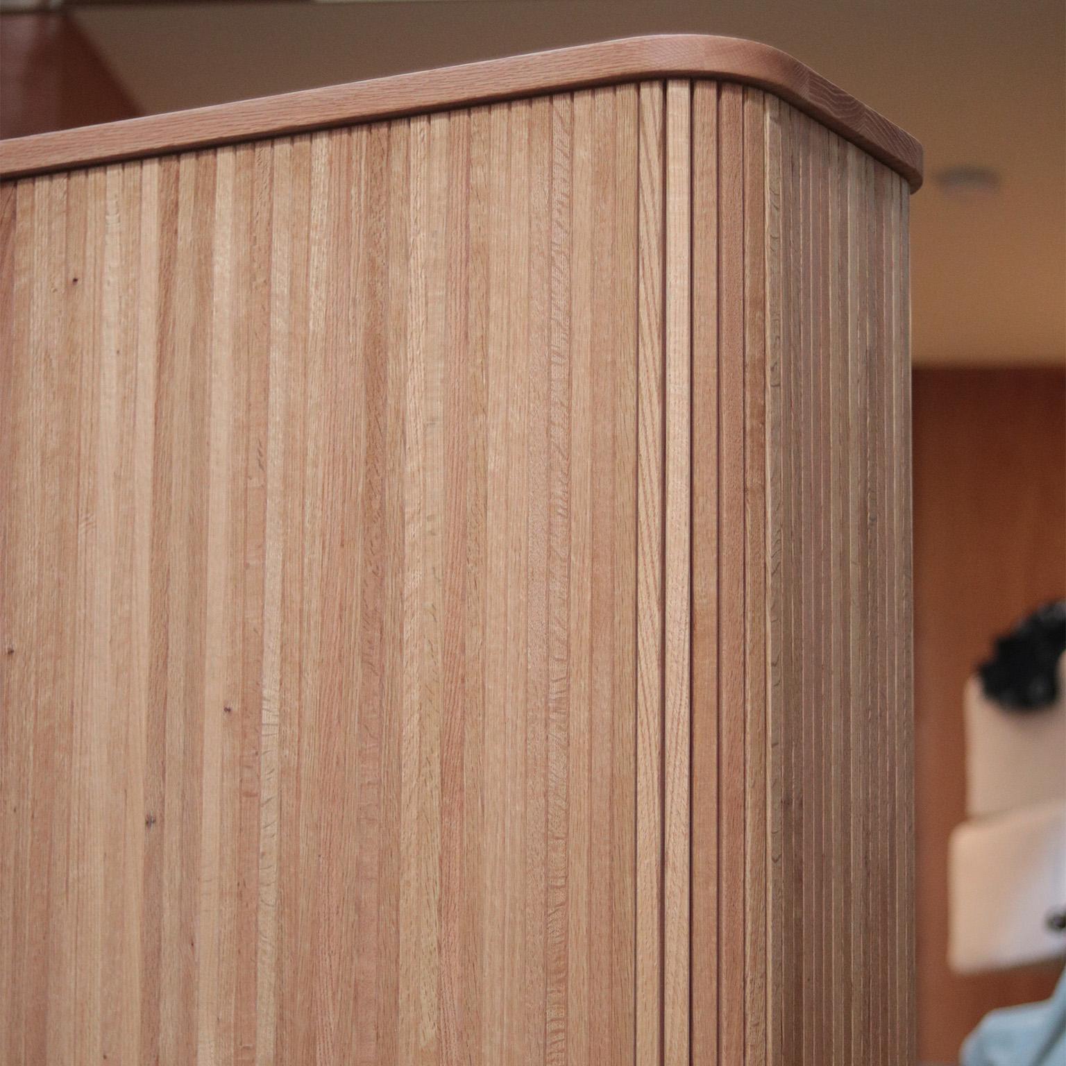 https://a.1stdibscdn.com/mistry-tambour-door-cabinet-in-natural-oak-for-sale-picture-4/f_48391/f_413522221725580392042/Mistry_detail_2_master.jpg