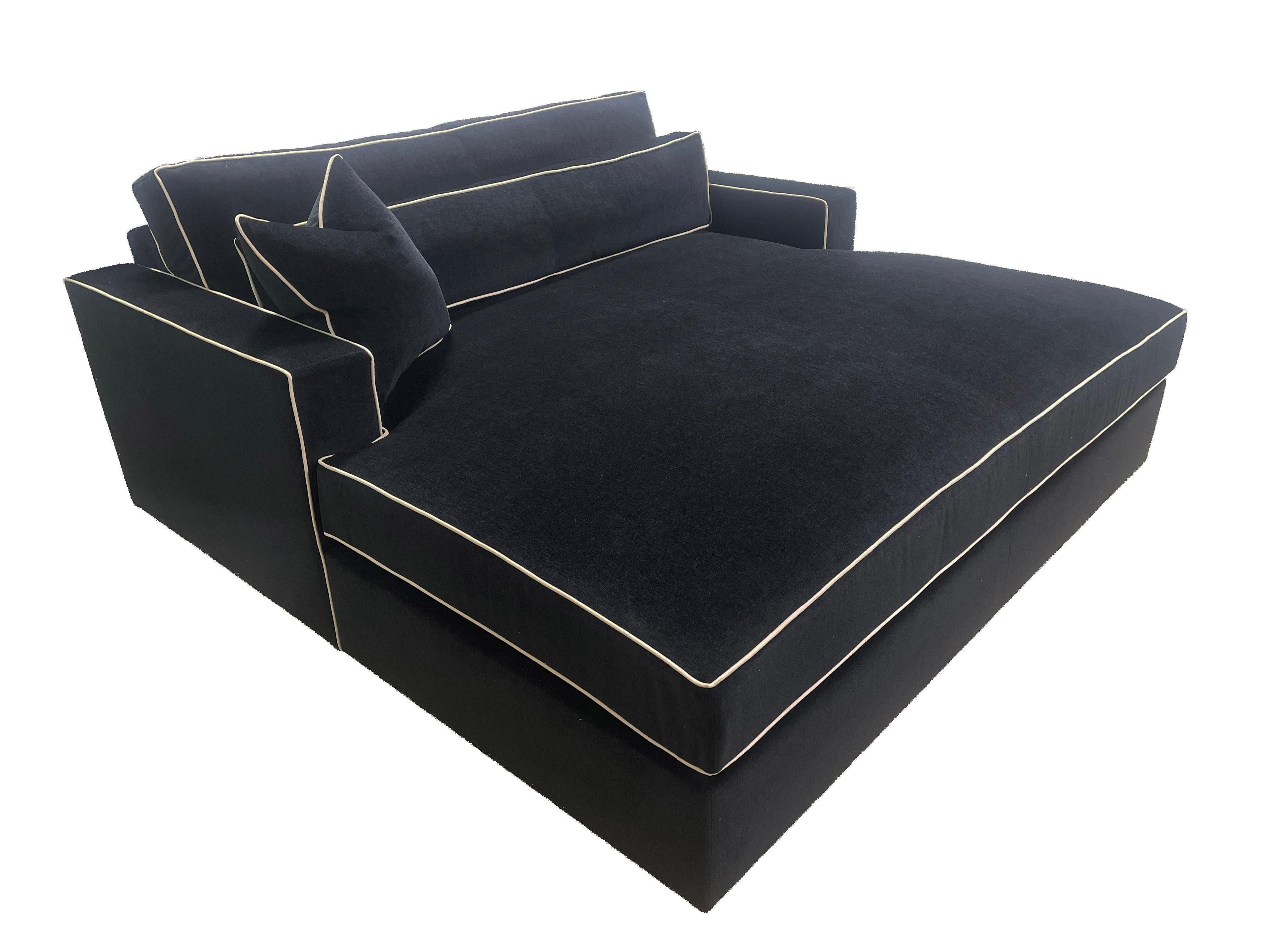 https://a.1stdibscdn.com/model-one-daybed-for-sale-picture-4/f_78732/f_319805821672347396849/Model_One_DayBed_2023_secon_b_master.jpg