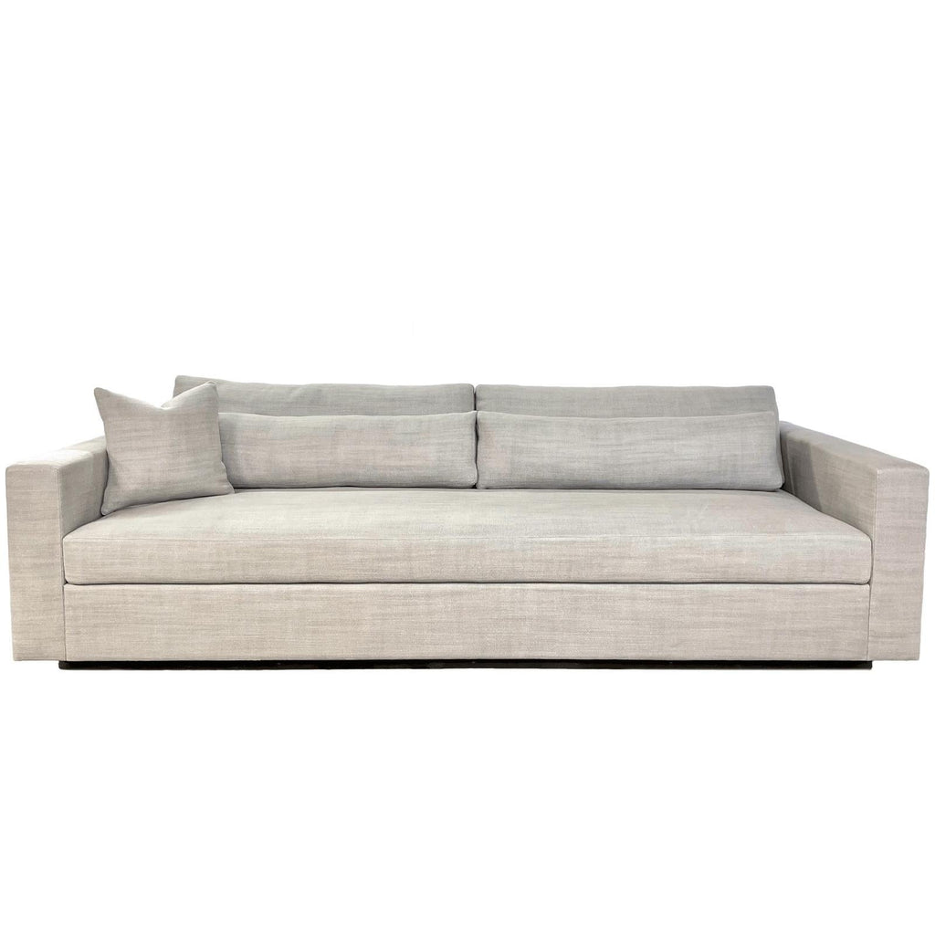 https://a.1stdibscdn.com/model-one-sofa-for-sale-picture-2/f_78732/f_319247421672075470827/Model_one_slim_G_master.jpg