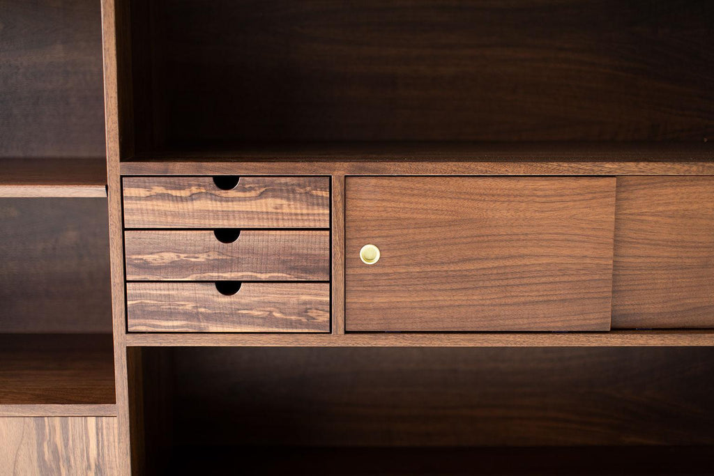 https://a.1stdibscdn.com/modern-bookcase-cabinet-the-peabody-collection-for-sale-picture-10/f_9720/1613514133299/Modern_Bookcase_Cabinet_Peabody_Collection_10_master.jpg