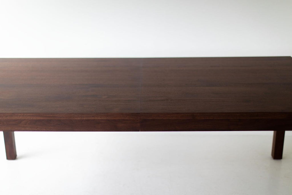 https://a.1stdibscdn.com/modern-dining-table-with-extension-for-sale-picture-5/f_9720/1611170241802/Modern_Dining_Table_Extension_05_master.jpg