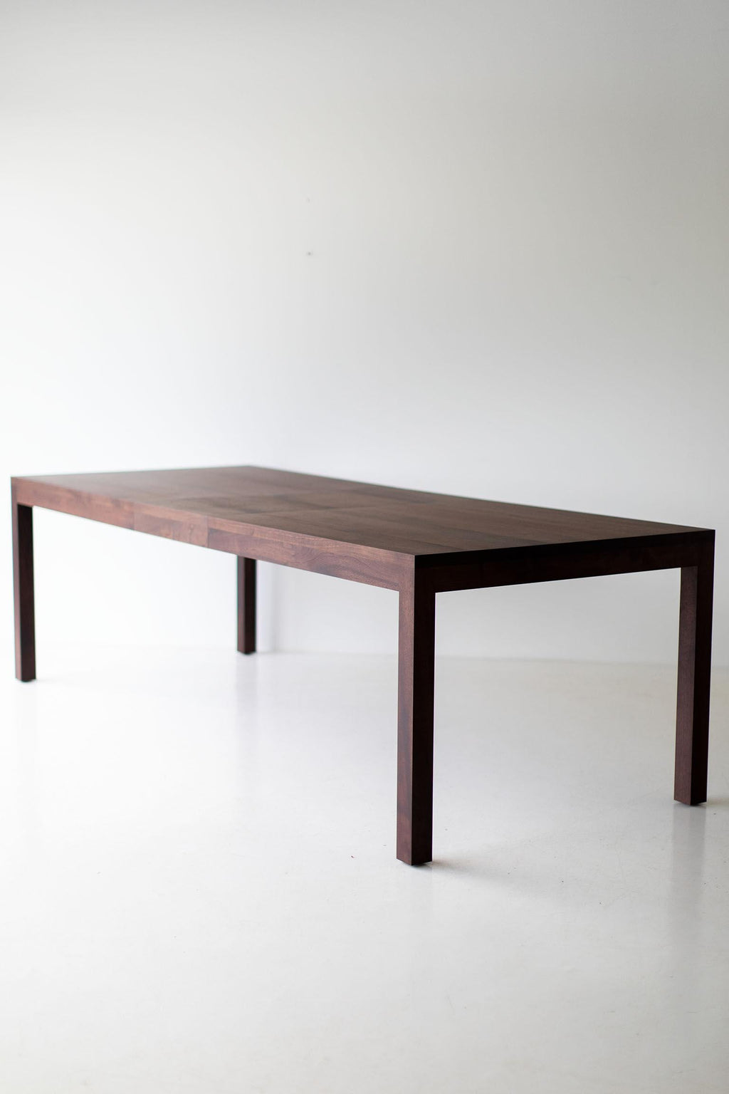 https://a.1stdibscdn.com/modern-dining-table-with-extension-for-sale-picture-13/f_9720/1611170235655/Modern_Dining_Table_Extension_13_master.jpg