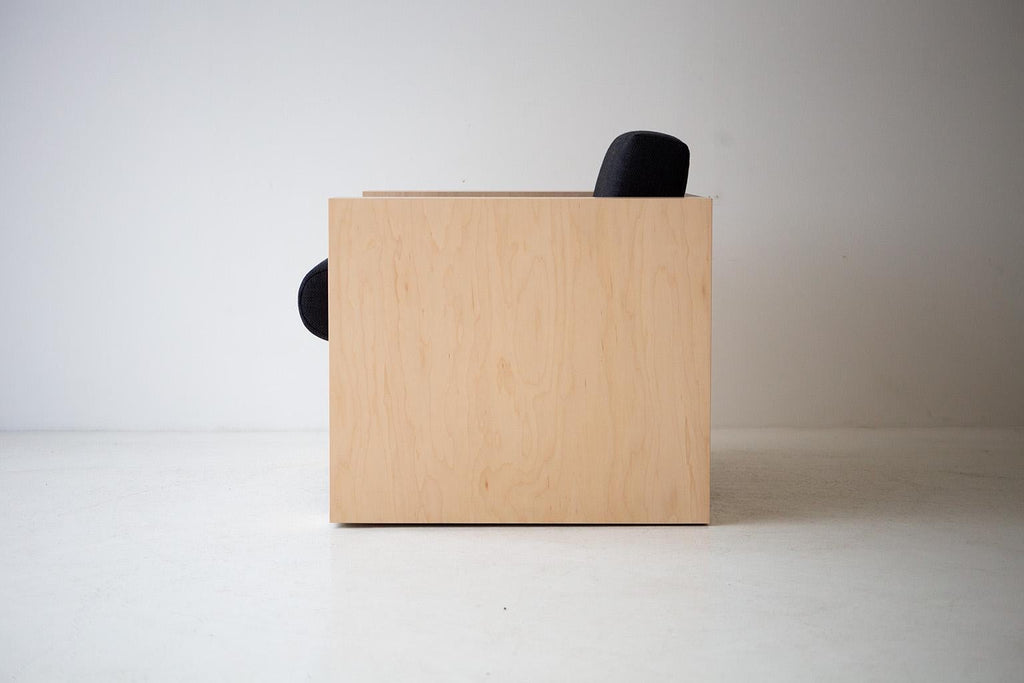https://a.1stdibscdn.com/modern-mondo-lounge-chair-for-sale-picture-2/f_9720/f_282402121649963772381/Modern_Mondo_Lounge_Chair_02_master.jpg
