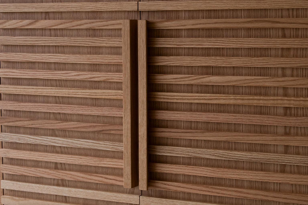 https://a.1stdibscdn.com/modern-oak-cabinet-cicely-collection-for-sale-picture-8/f_9720/f_267962721641495930521/Modern_Oak_Cabinet_Cicely_Collection_08_master.jpg