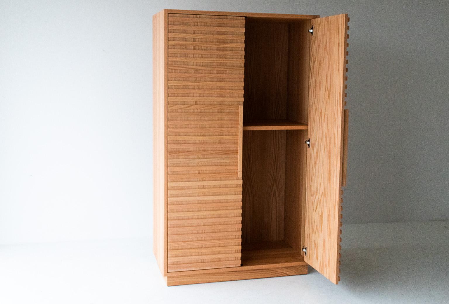 https://a.1stdibscdn.com/modern-oak-cabinet-cicely-collection-for-sale-picture-9/f_9720/f_267962721641495930270/Modern_Oak_Cabinet_Cicely_Collection_09_master.jpg