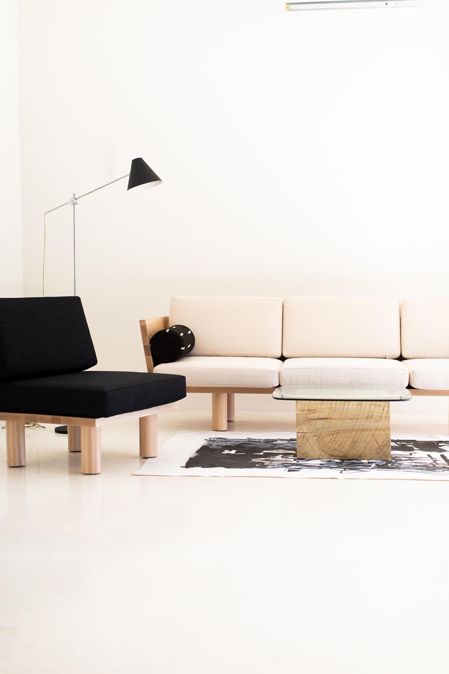https://a.1stdibscdn.com/modern-suelo-sofa-turned-leg-for-sale-picture-4/f_9720/1614707964982/Modern_Suelo_Sofa_Turned_Leg_04_master.jpg