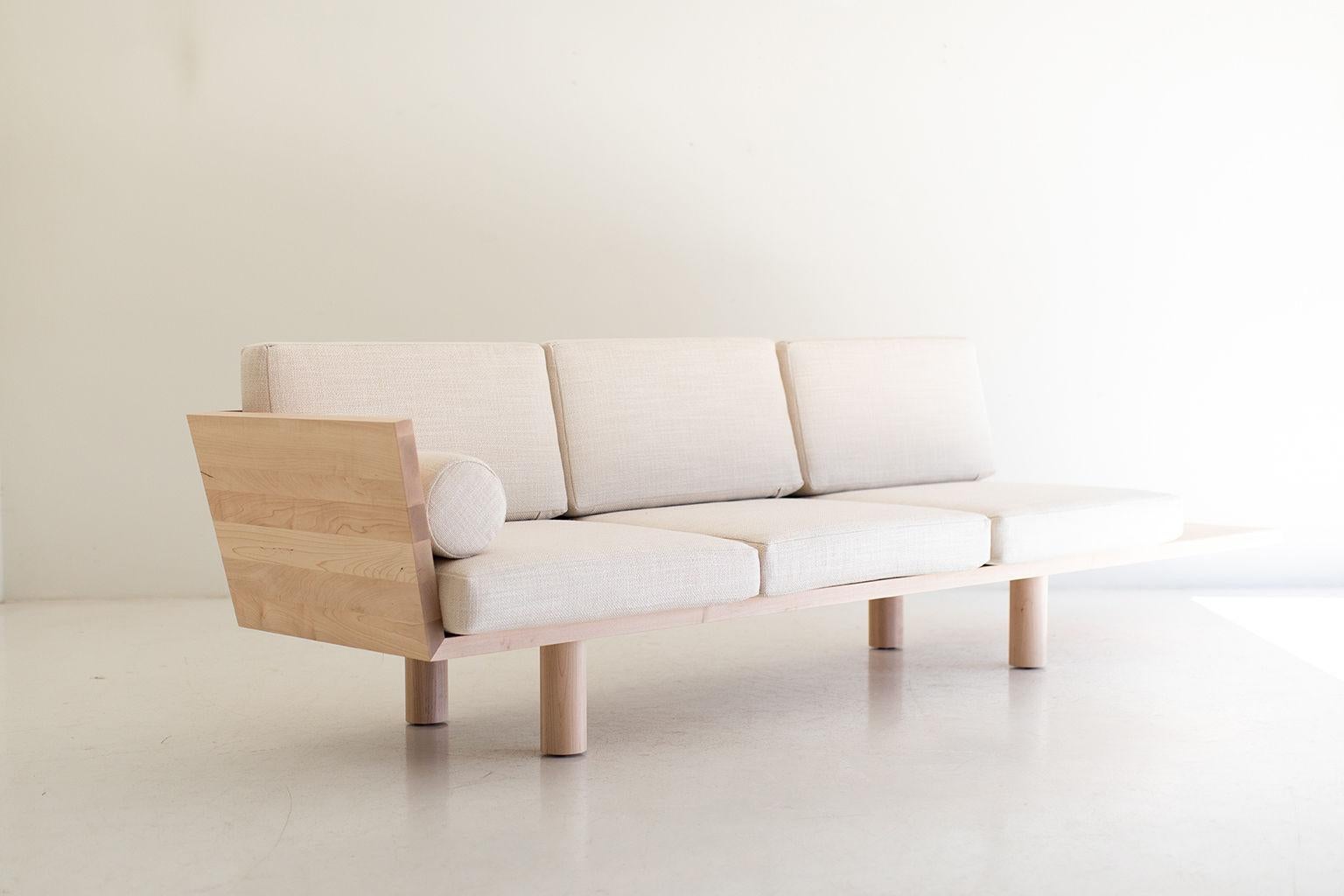 https://a.1stdibscdn.com/modern-suelo-sofa-turned-leg-for-sale-picture-5/f_9720/1614707963699/Modern_Suelo_Sofa_Turned_Leg_05_master.jpg