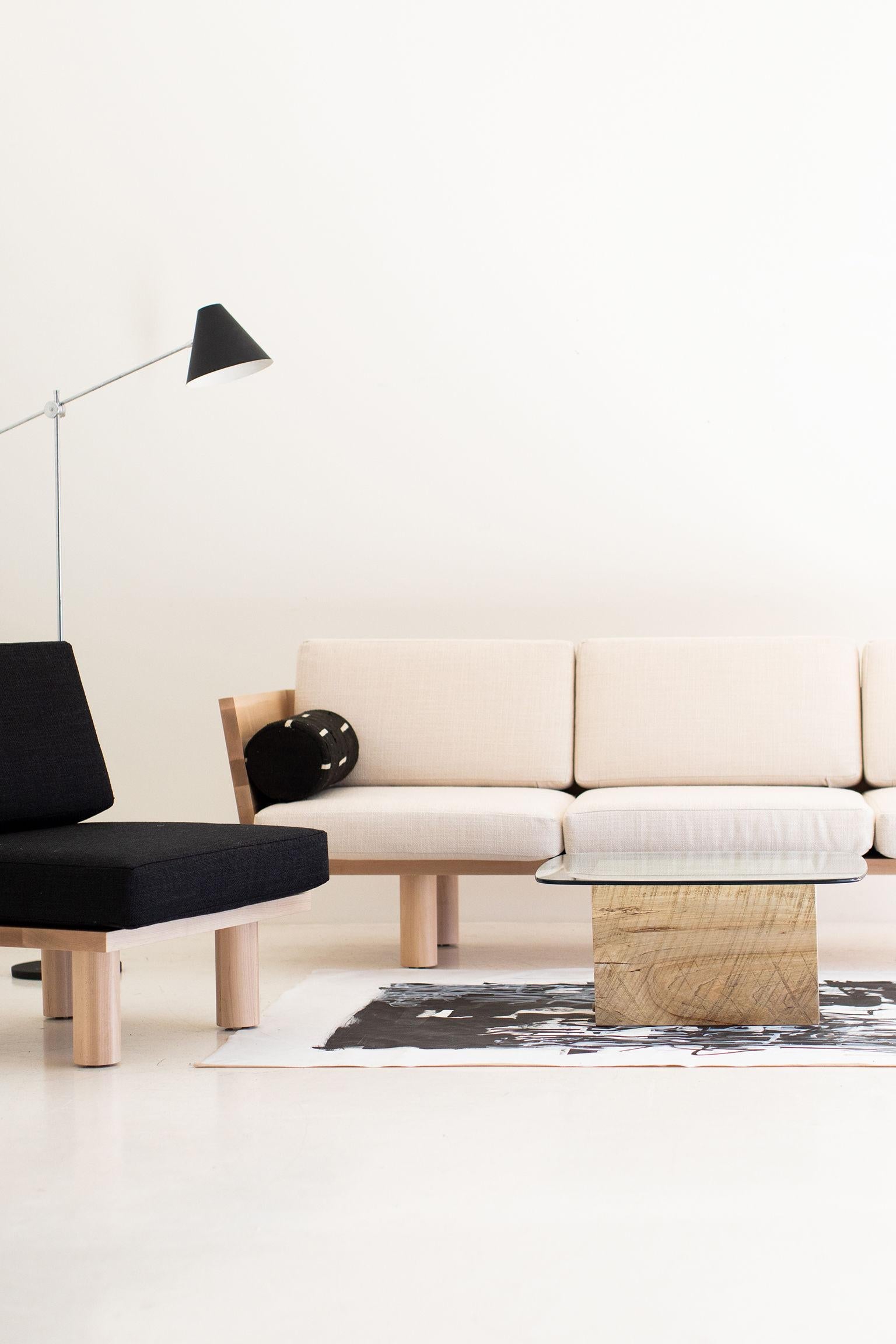 https://a.1stdibscdn.com/modern-suelo-sofa-turned-leg-for-sale-picture-14/f_9720/1614707977489/Modern_Suelo_Sofa_Turned_Leg_14_master.jpg