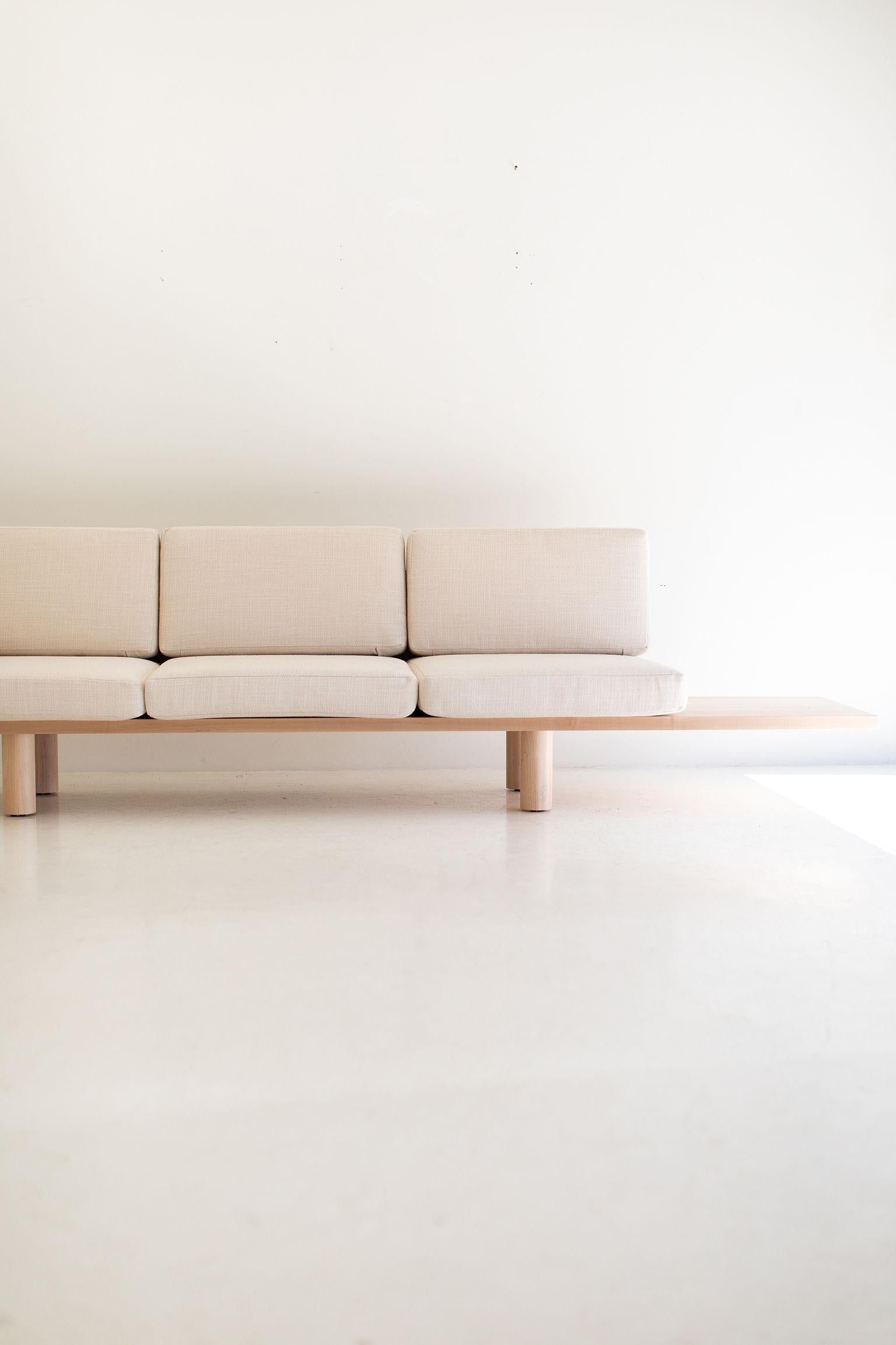 https://a.1stdibscdn.com/modern-suelo-sofa-turned-leg-for-sale-picture-15/f_9720/1614707979115/Modern_Suelo_Sofa_Turned_Leg_15_master.jpg