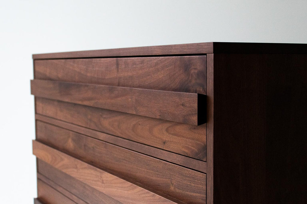 https://a.1stdibscdn.com/modern-walnut-3-drawer-dresser-for-sale-picture-5/f_9720/f_275023721645631275209/Modern_Walnut_3_Drawer_Dresser_05_master.jpg