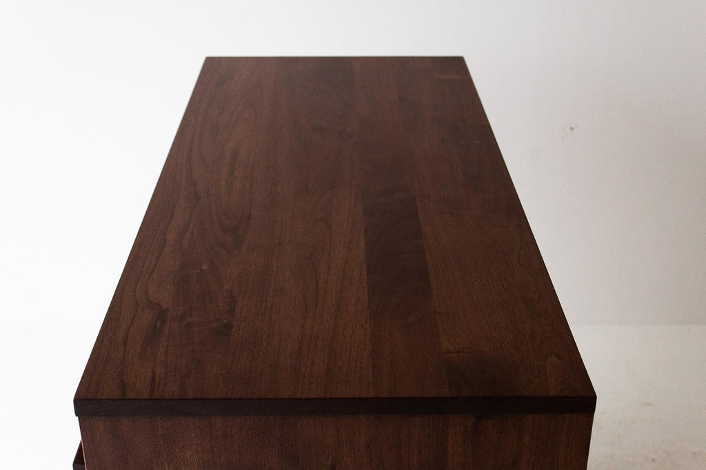 https://a.1stdibscdn.com/modern-walnut-3-drawer-dresser-for-sale-picture-7/f_9720/f_275023721645631275199/Modern_Walnut_3_Drawer_Dresser_07_master.jpg