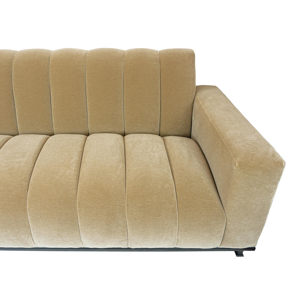 https://a.1stdibscdn.com/thick-channeled-biege-velvet-sofa-for-sale-picture-12/f_21233/f_349005221687461815117/Mohair_Channel_Sofa_Front_Closeup_master.jpg