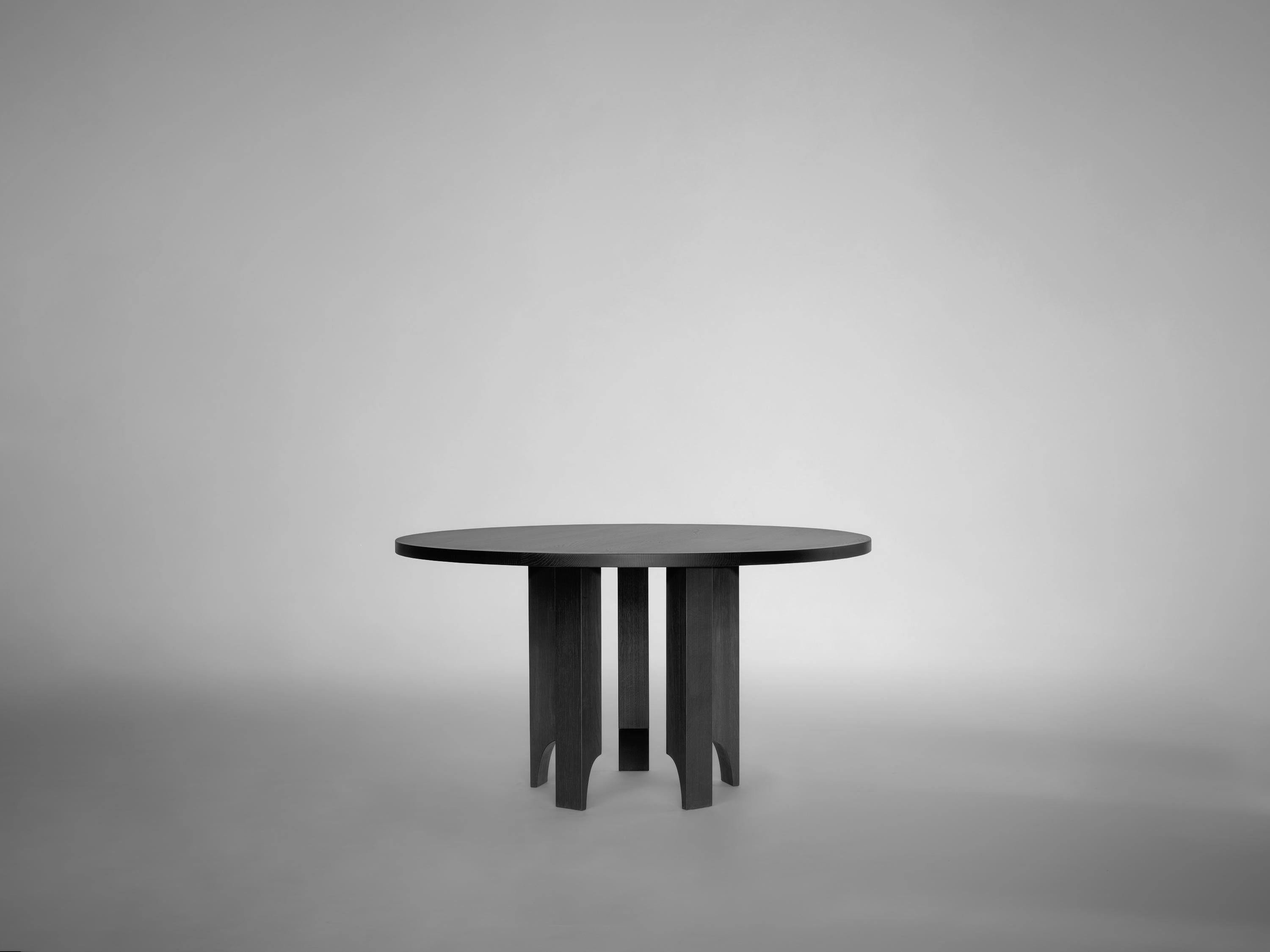 https://a.1stdibscdn.com/sculptural-solid-oak-wooden-acer-round-dining-table-for-sale-picture-2/f_89302/f_353672321753941558666/Mokko_Acer_Round_Table_Black_Oak_lg_design_by_Aad_Bos_master.jpg
