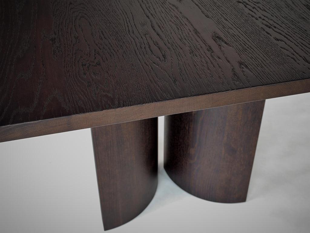 https://a.1stdibscdn.com/architectural-dining-table-aperta-by-mokko-for-sale-picture-10/f_89302/f_449785621747061205203/Mokko_Aperta_Dining_Table_detail_5_photo_by_Thomas_van_Schaik_master.jpg