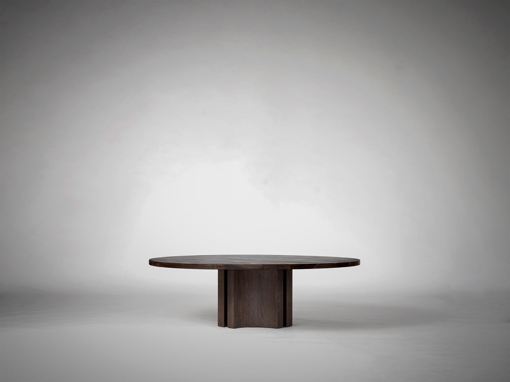 https://a.1stdibscdn.com/large-round-coffee-table-in-solid-dark-brown-european-oak-aperta-by-mokko-for-sale-picture-4/f_89302/f_478045021764684401480/Mokko_Aperta_Round_Coffee_Table_Dark_Brown_Oak_G4_photo_by_Thomas_van_Schaik_1__master.jpg