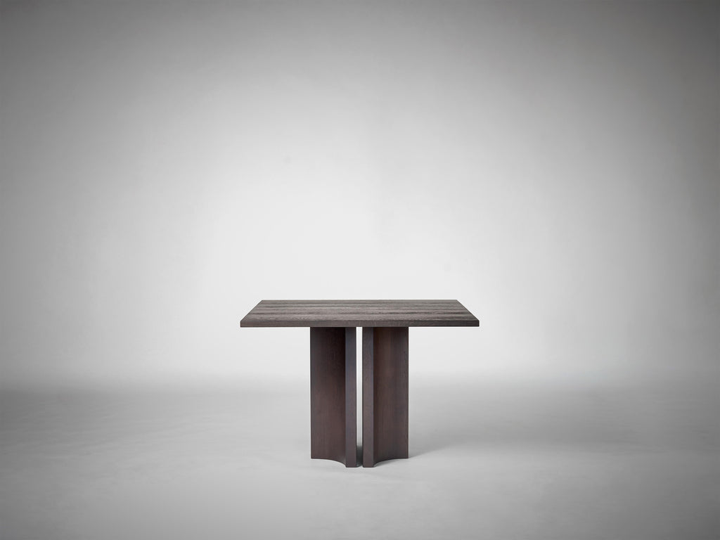 https://a.1stdibscdn.com/square-oak-dining-table-in-solid-dark-brown-european-oak-aperta-by-mokko-for-sale-picture-8/f_89302/f_478982121765213401930/Mokko_Aperta_Square_Table_4_photo_by_Thomas_van_Schaik_master.jpg
