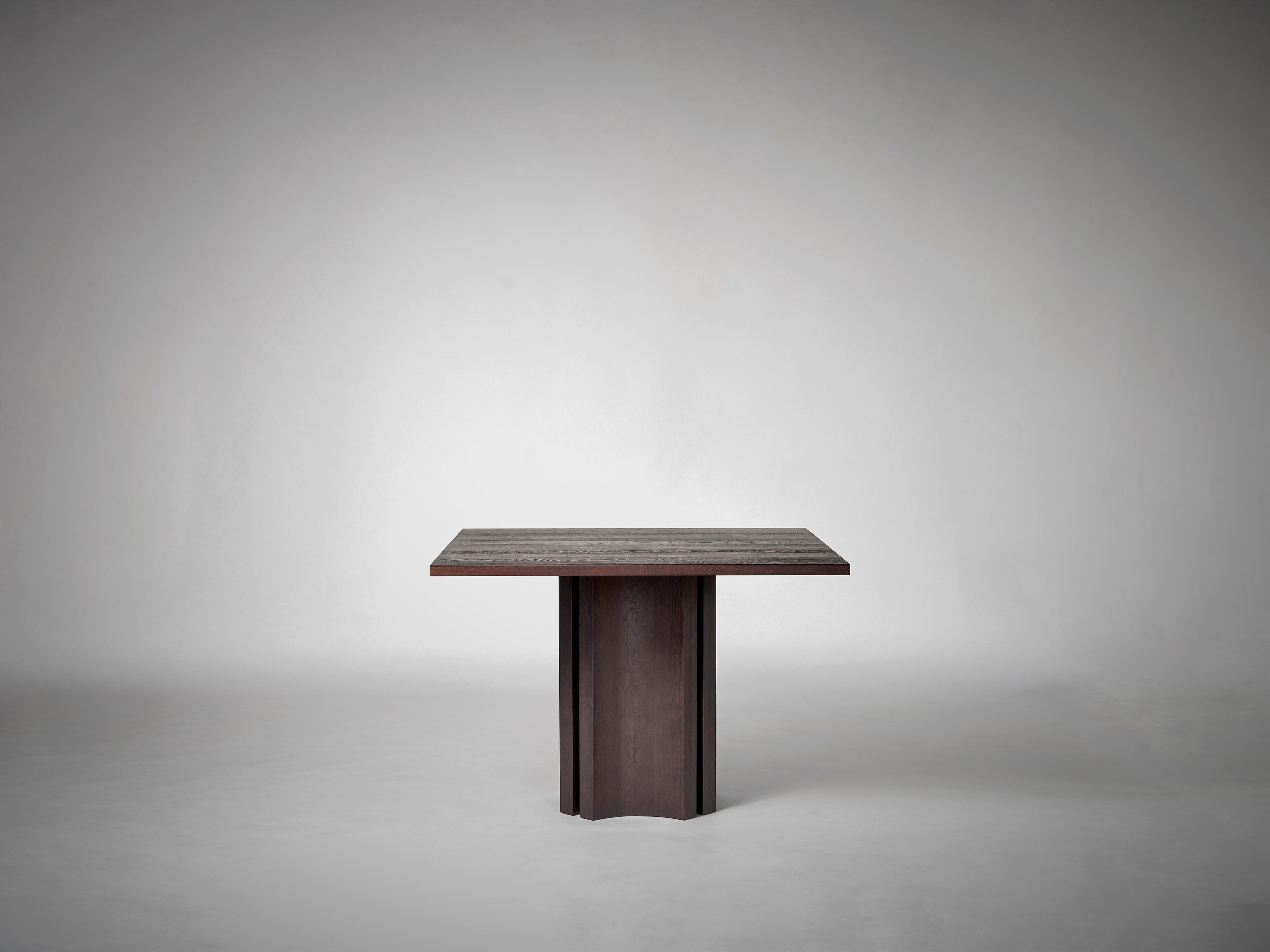 https://a.1stdibscdn.com/square-oak-dining-table-in-solid-dark-brown-european-oak-aperta-by-mokko-for-sale-picture-7/f_89302/f_478982121765213400997/Mokko_Aperta_Square_Table_5_photo_by_Thomas_van_Schaik_master.jpg
