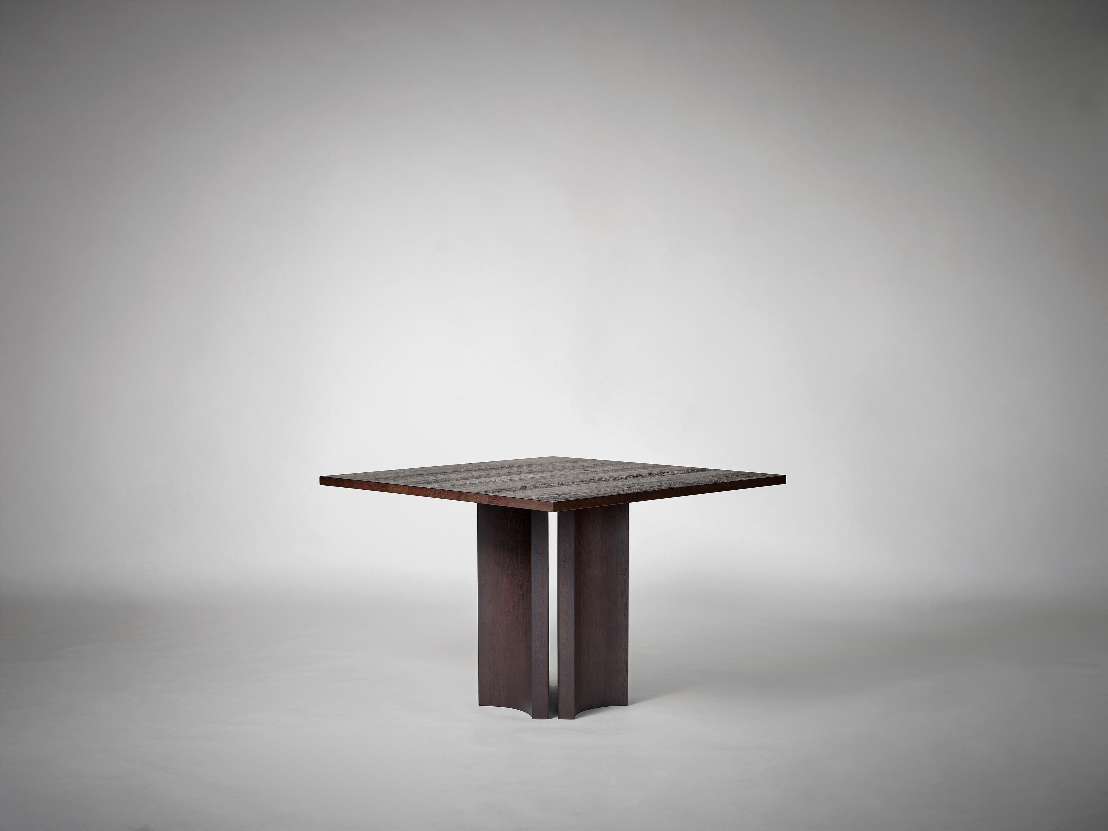 https://a.1stdibscdn.com/square-oak-dining-table-in-solid-dark-brown-european-oak-aperta-by-mokko-for-sale-picture-6/f_89302/f_478982121765213400159/Mokko_Aperta_Square_Table_6_photo_by_Thomas_van_Schaik_master.jpg