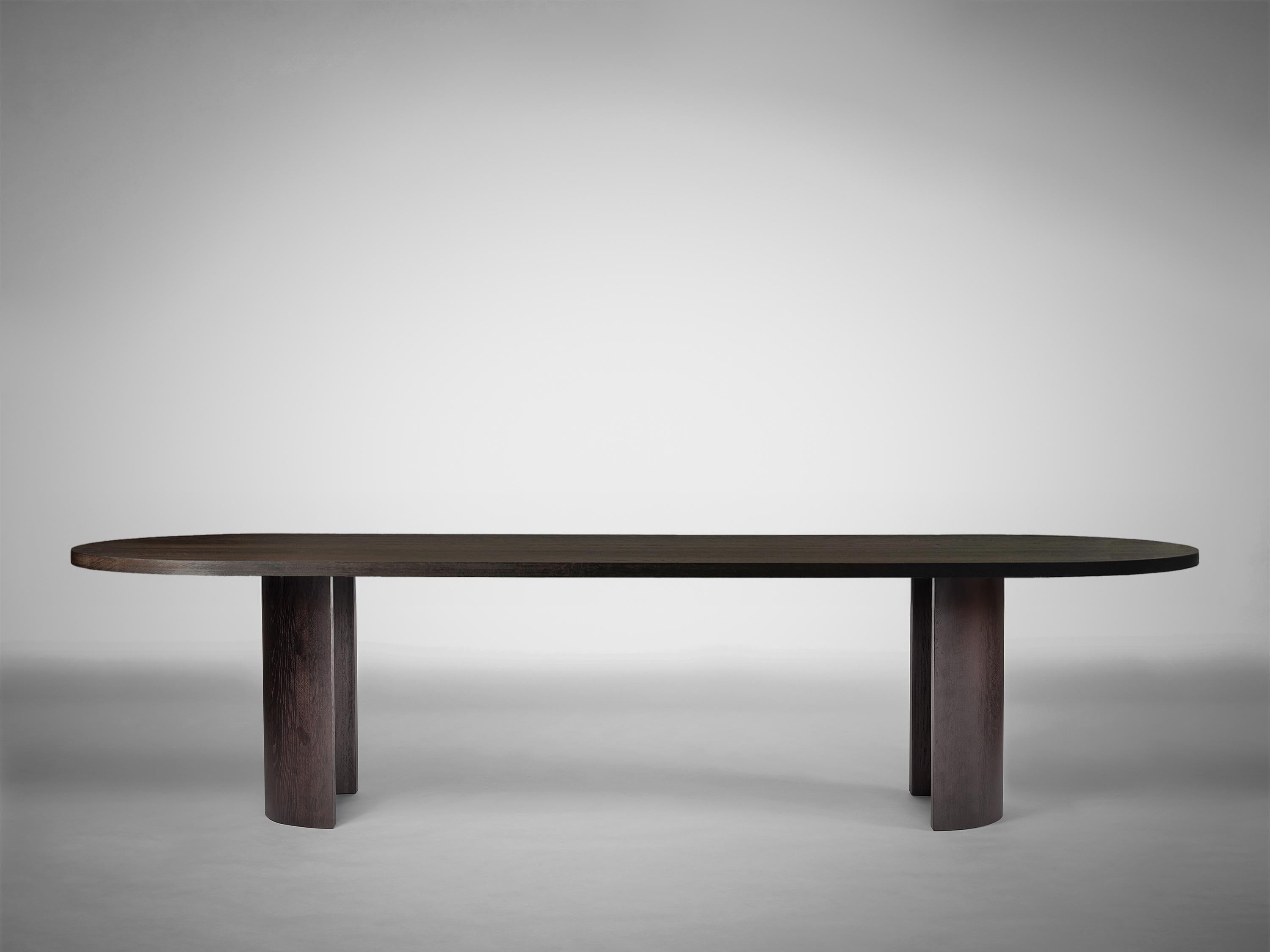 https://a.1stdibscdn.com/large-oval-dining-table-solid-european-oak-aperta-capsule-for-sale-picture-2/f_89302/f_465264421756979249836/Mokko_Aperta_Table_Capsule_design_by_Aad_Bos_master.jpg