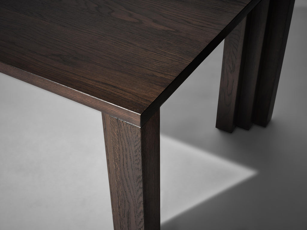 https://a.1stdibscdn.com/brutalist-table-solid-european-oak-cadence-by-mokko-for-sale-picture-3/f_89302/f_459974621753367837810/Mokko_Cadence_Table_Dark_Brown_Oak_white_detail_2_design_by_Aad_Bos_master.jpg