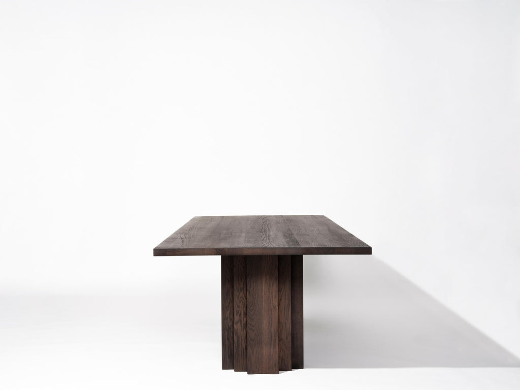 https://a.1stdibscdn.com/brut-dining-table-in-solid-french-oak-for-sale-picture-4/f_89302/f_430848021736435455612/Mokko_Products_dec242137_master.jpg