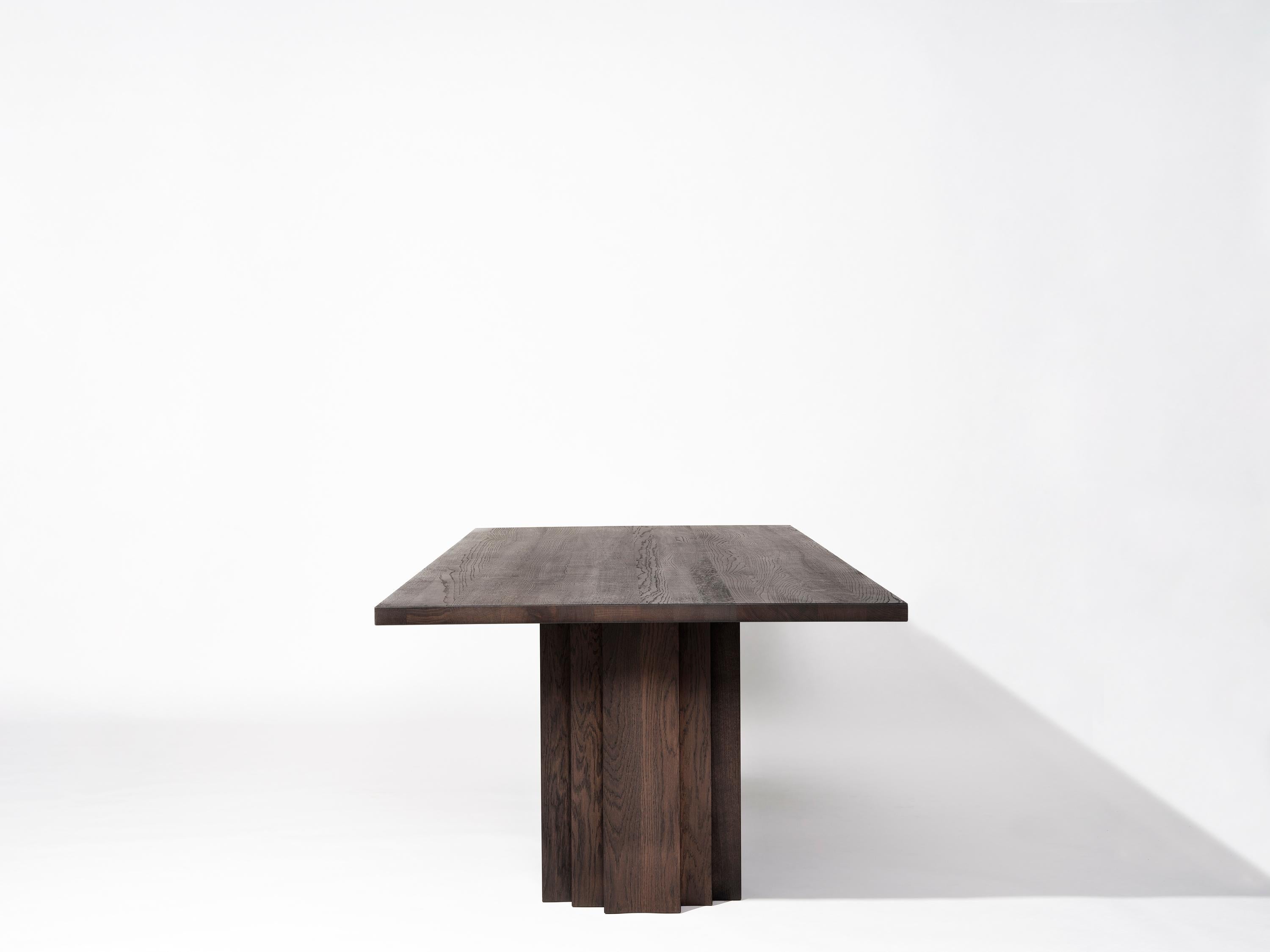 https://a.1stdibscdn.com/brut-dining-table-in-solid-french-oak-for-sale-picture-4/f_89302/f_430848021736435455612/Mokko_Products_dec242137_master.jpg