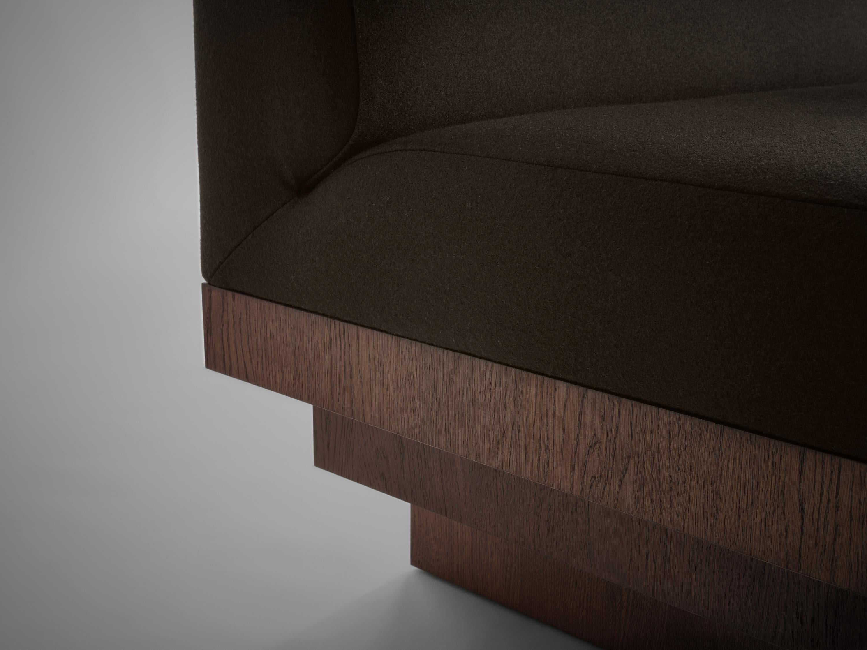 https://a.1stdibscdn.com/dining-sofa-sculptural-design-custom-european-oak-pure-wool-scalae-by-mokko-for-sale-picture-4/f_89302/f_492909821773926555947/Mokko_Scalae_Dining_and_Lounge_Sofa_Warm_Brown_Oak_Green_Wool_light_gray_detail_view_photo_by_Thomas_van_Schaik_master.jpg