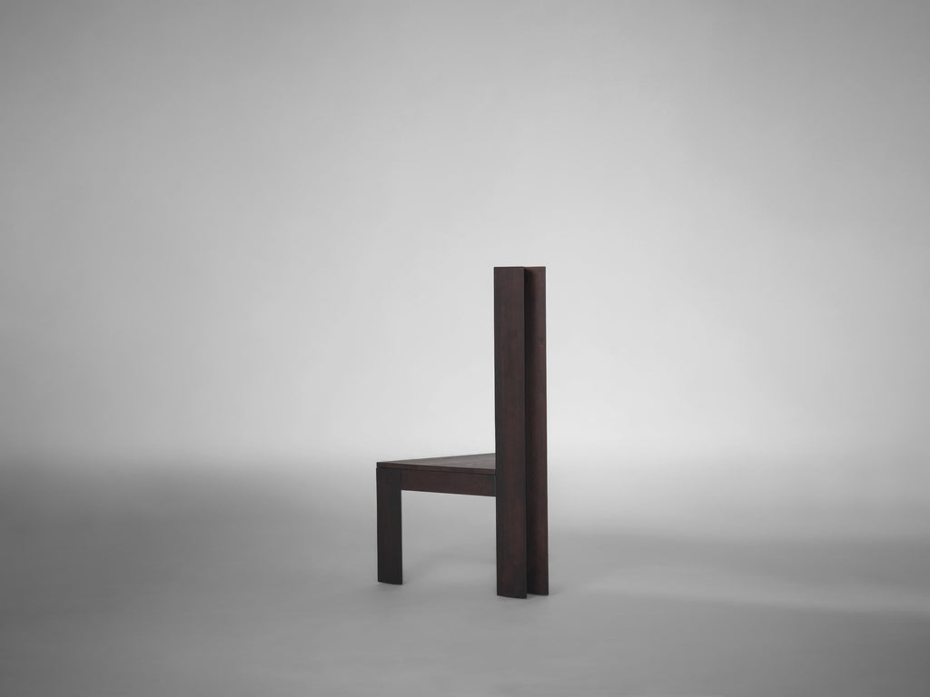 https://a.1stdibscdn.com/brutalist-solid-dark-brown-oak-trigon-chair-for-sale-picture-5/f_89302/f_461450021754384458148/Mokko_Trigon_Chair_Dark_Brown_Oak_lg_left_back_design_by_Aad_Bos_master.jpg