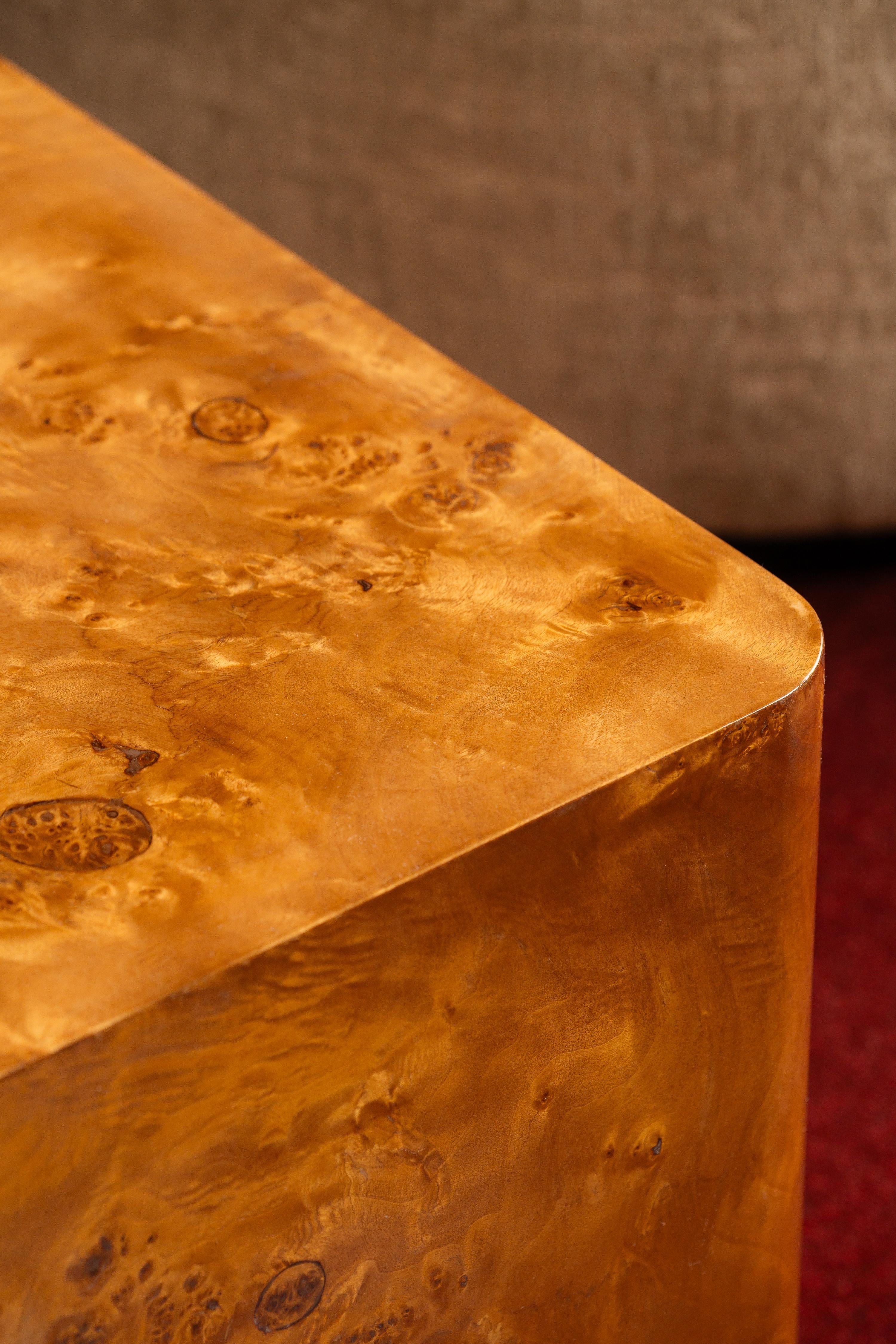 https://a.1stdibscdn.com/carlton-distinctive-unmistakeable-not-just-a-coffee-table-for-sale-picture-8/f_107692/f_481329621767211318349/Monika_Mastyj_meble_testy8378_master.jpg