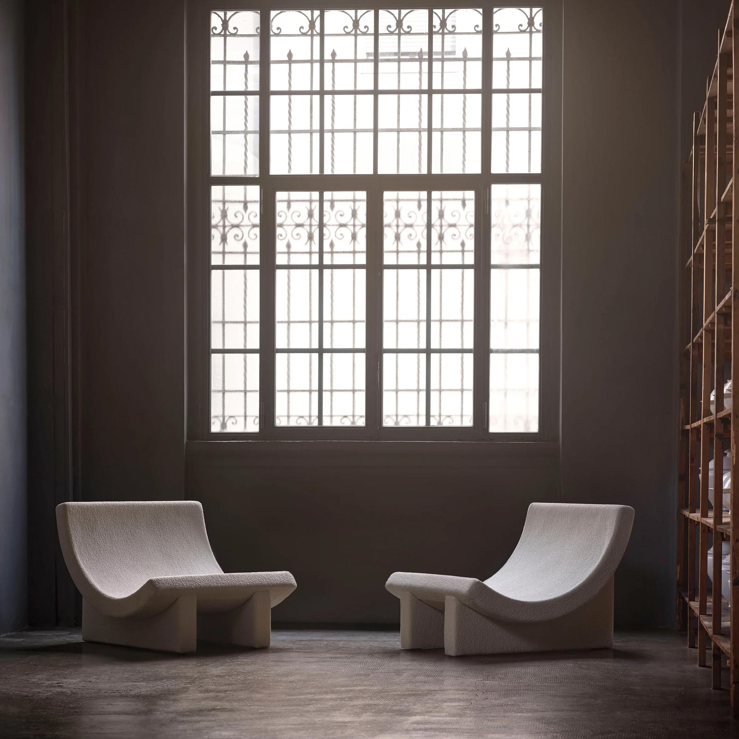 https://a.1stdibscdn.com/acerbis-trench-armchair-by-philippe-malouin-for-sale-picture-2/f_16392/f_452404021748594484170/Monologue_London_2025_Acerbis_NewCollection_AlbertoStrada_01_master.jpg